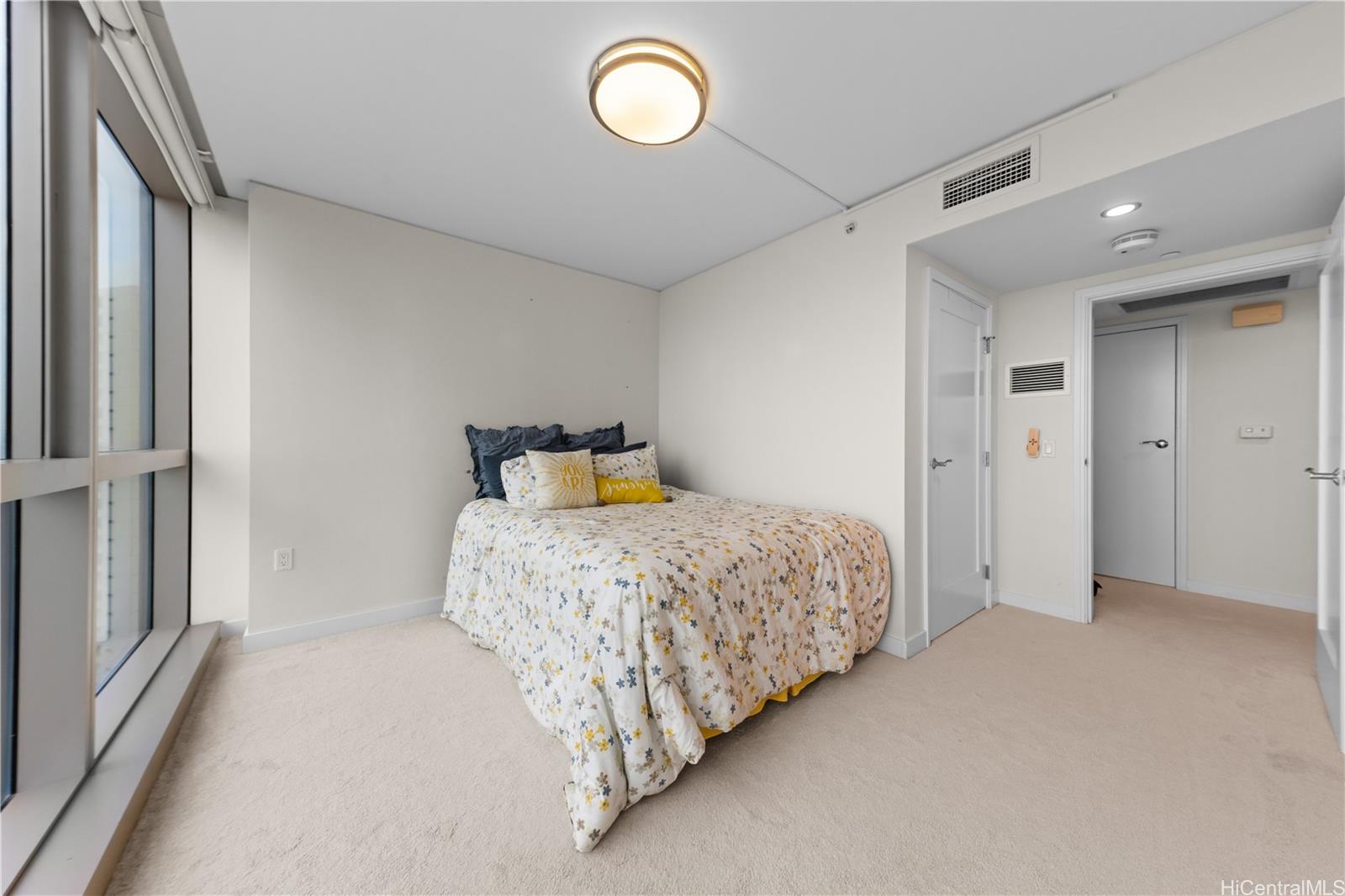 Koolani condo # 2002, Honolulu, Hawaii - photo 12 of 16