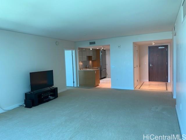 1177 Queen St Honolulu - Rental - photo 12 of 21