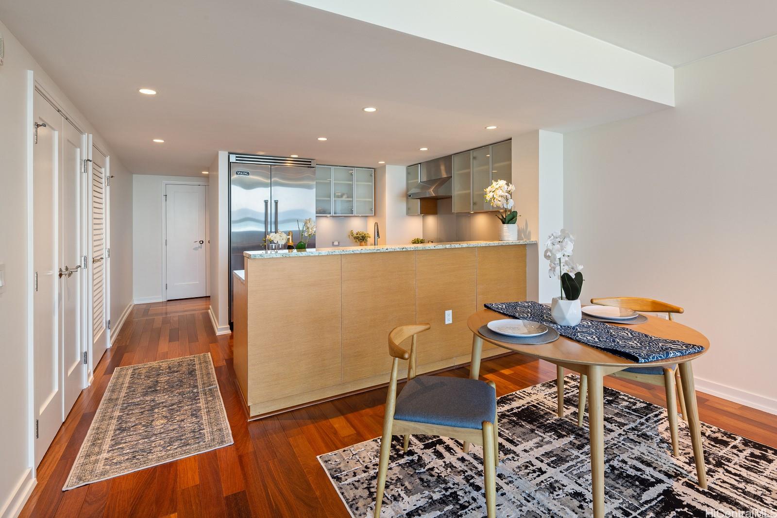 Koolani condo # 2102, Honolulu, Hawaii - photo 4 of 25