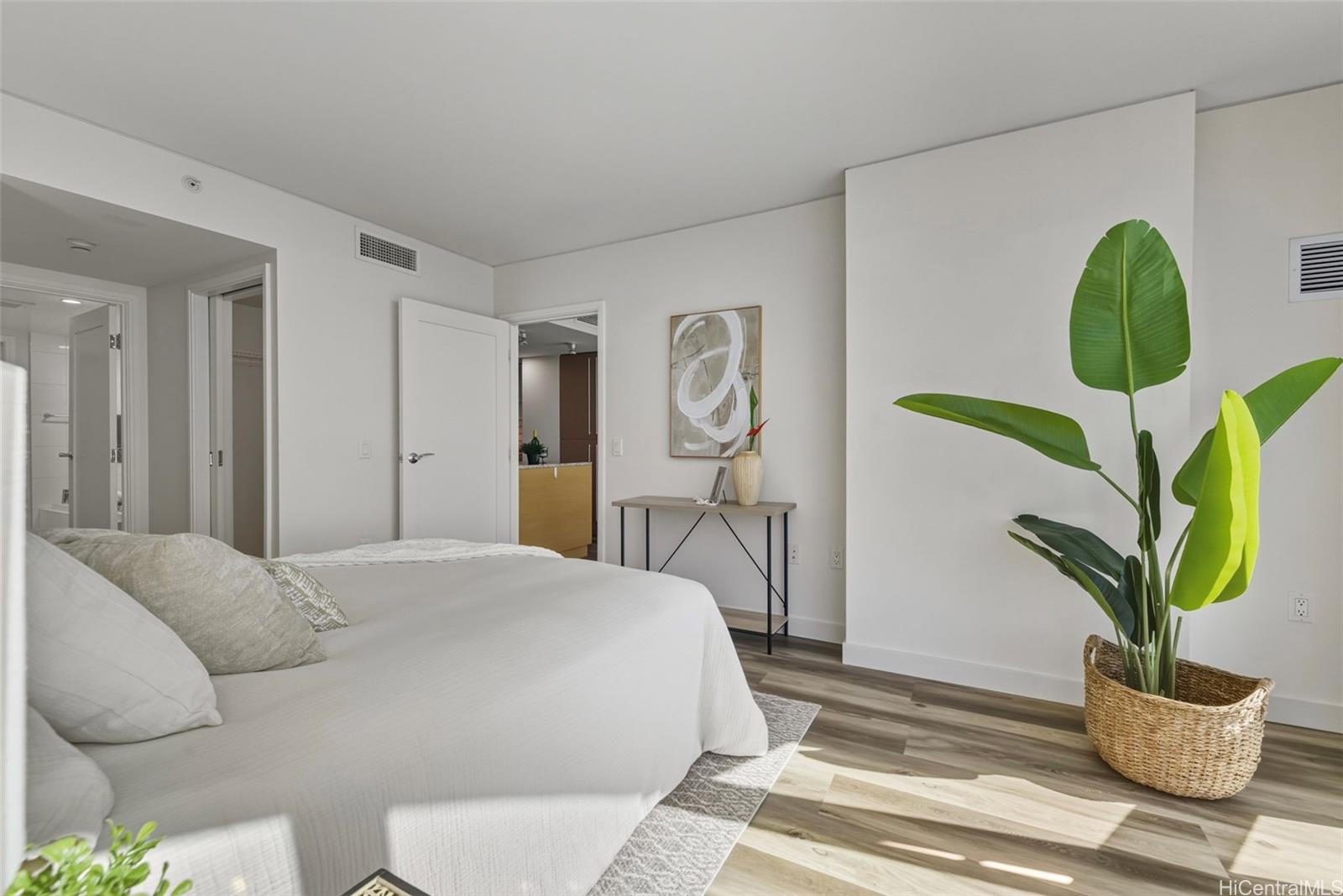 Koolani condo # 2606, Honolulu, Hawaii - photo 2 of 25