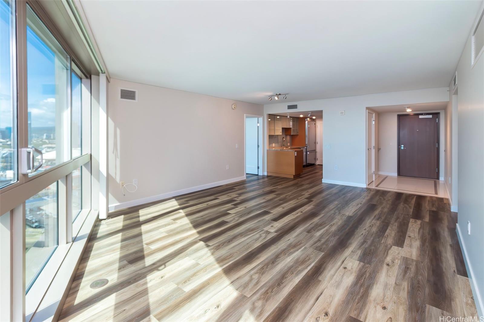 1177 Queen Street Honolulu - Rental - photo 4 of 25