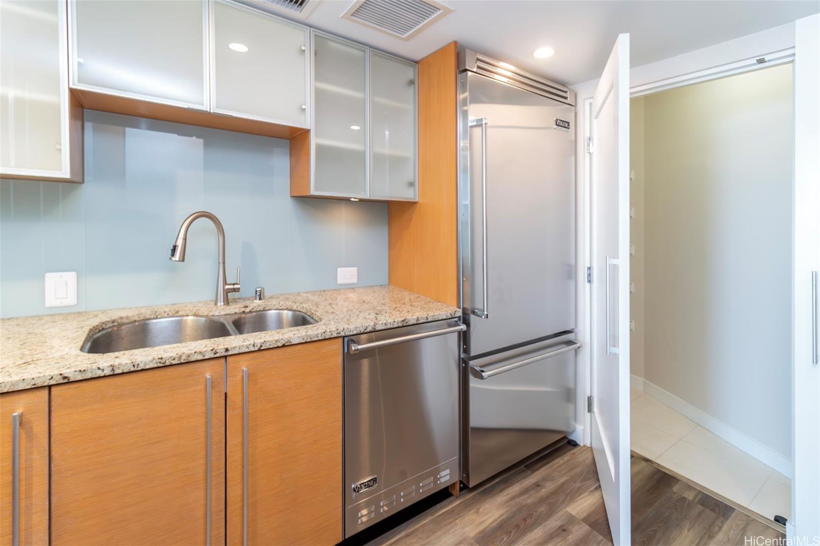 1177 Queen Street Honolulu - Rental - photo 6 of 25