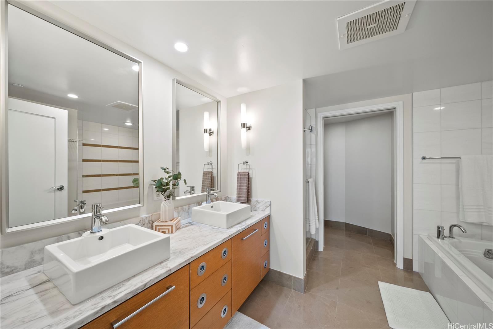 Koolani condo # 4104, Honolulu, Hawaii - photo 11 of 25