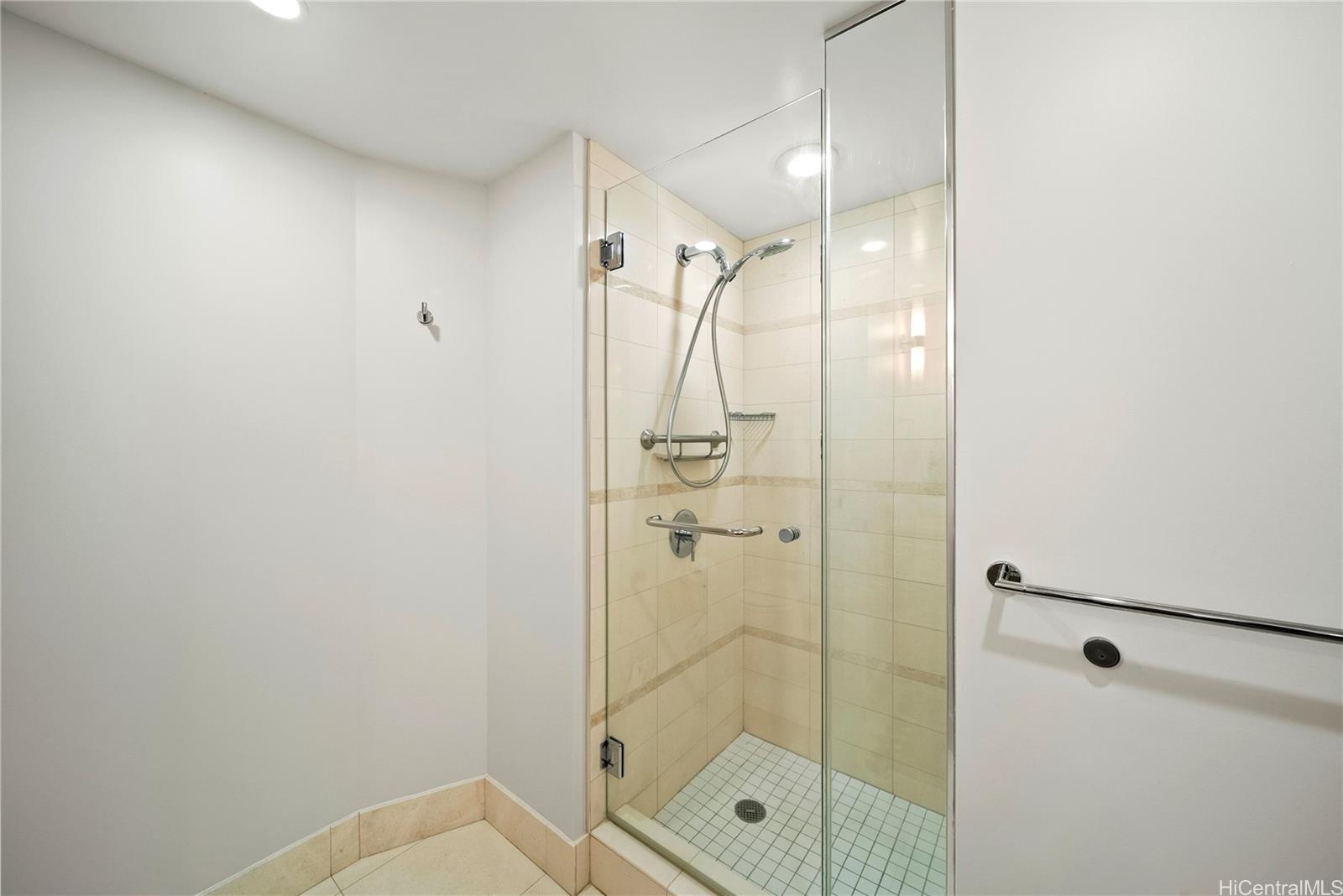 Koolani condo # 4104, Honolulu, Hawaii - photo 15 of 25
