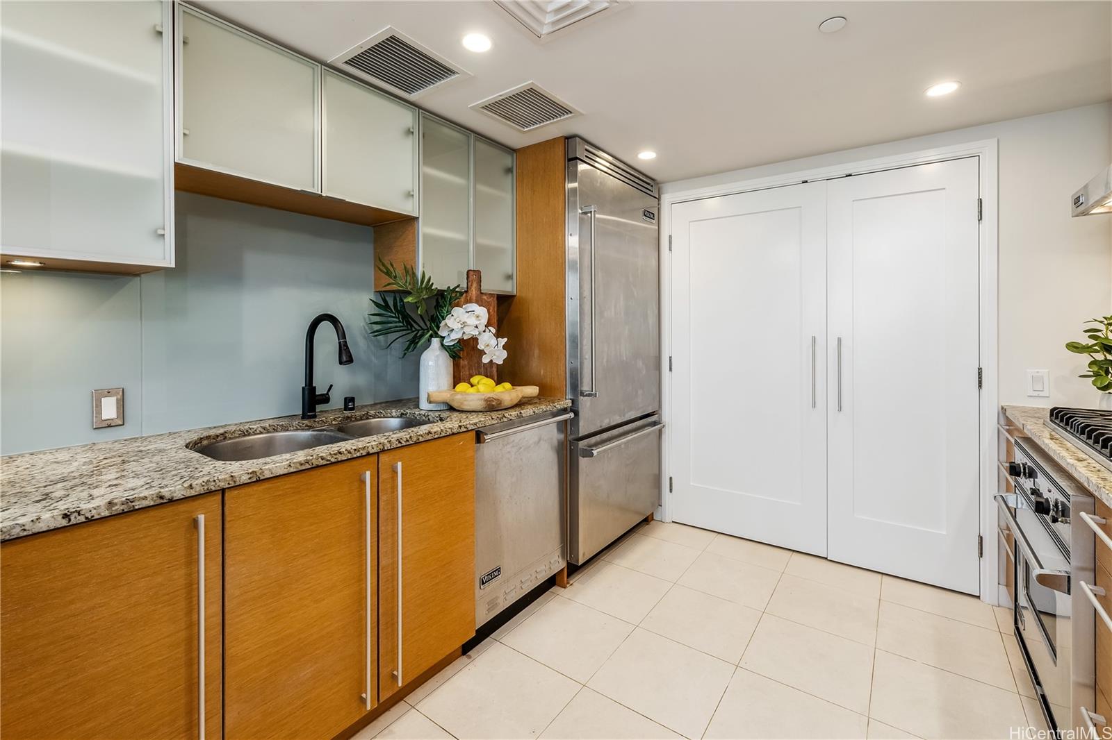 Koolani condo # 4306, Honolulu, Hawaii - photo 5 of 23