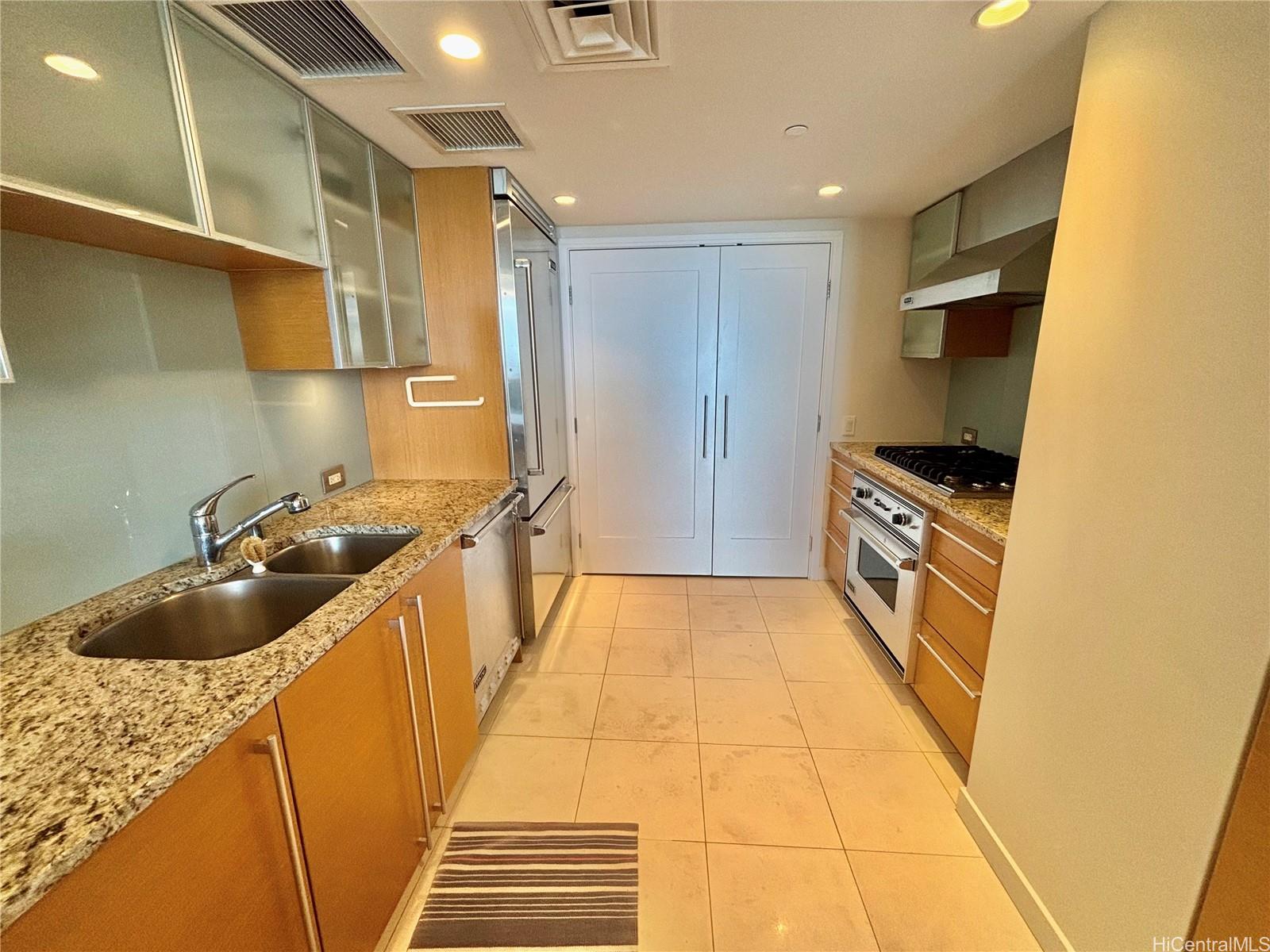 Koolani condo # 4504, Honolulu, Hawaii - photo 20 of 24