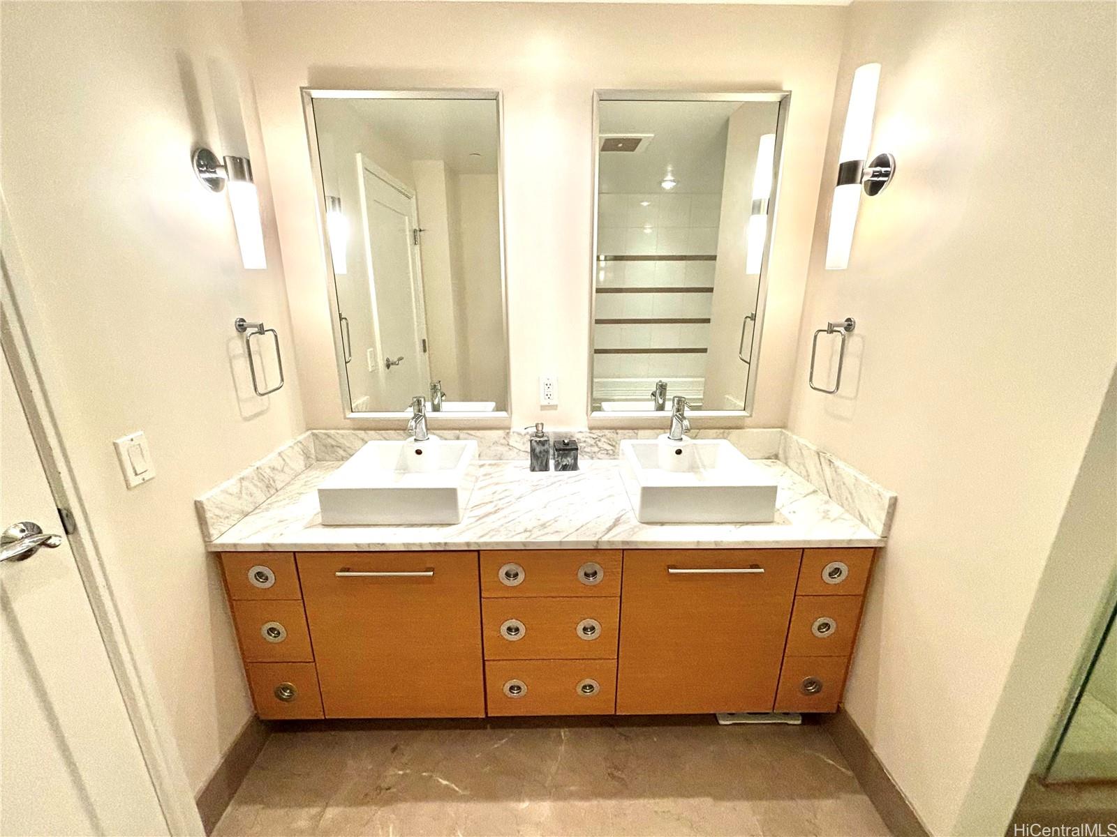 Koolani condo # 4504, Honolulu, Hawaii - photo 21 of 24