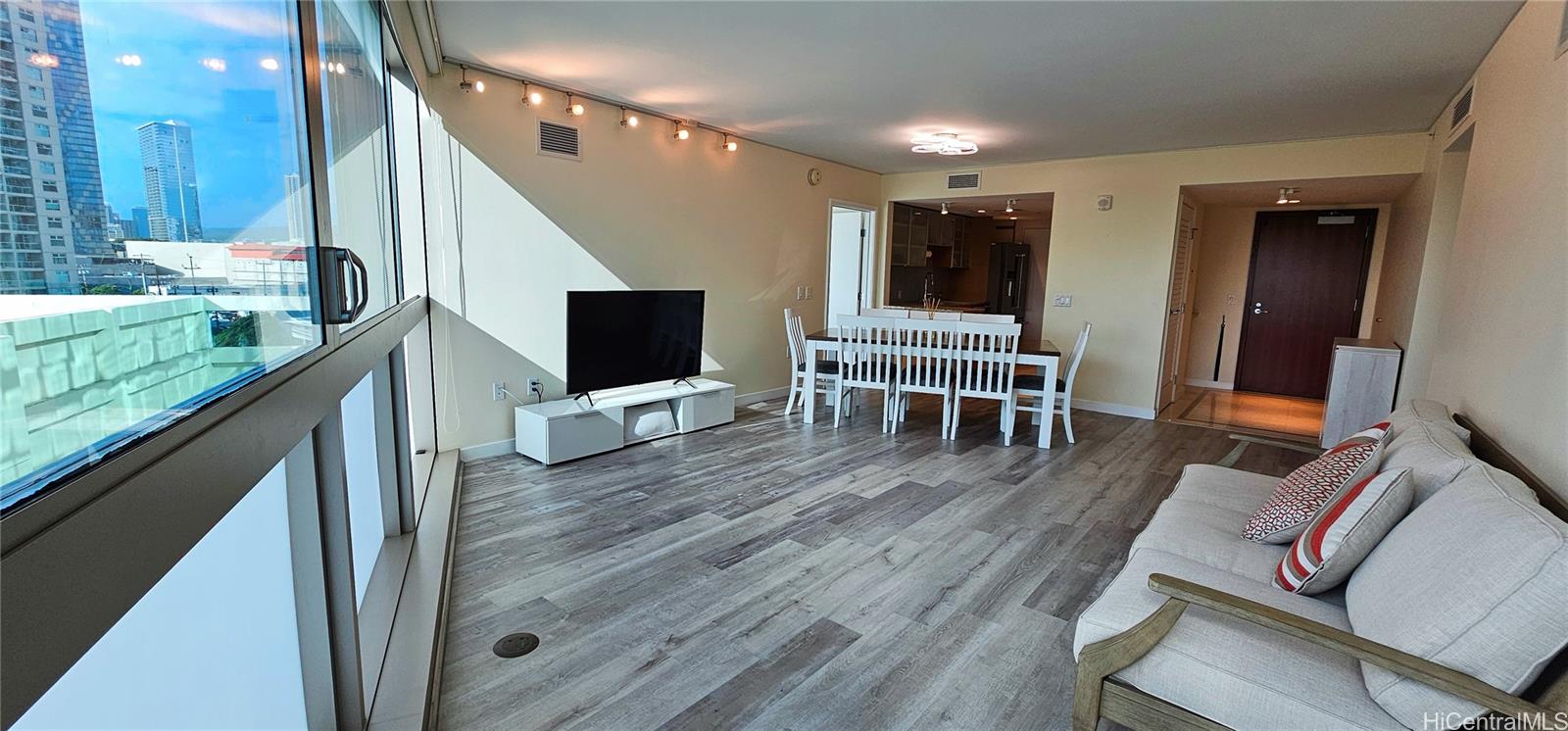 Koolani condo # 705, Honolulu, Hawaii - photo 2 of 25