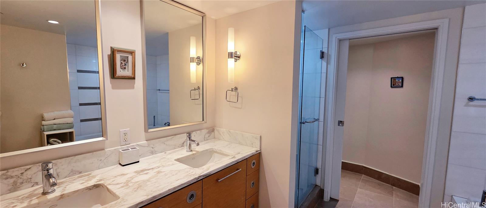 Koolani condo # 705, Honolulu, Hawaii - photo 10 of 25