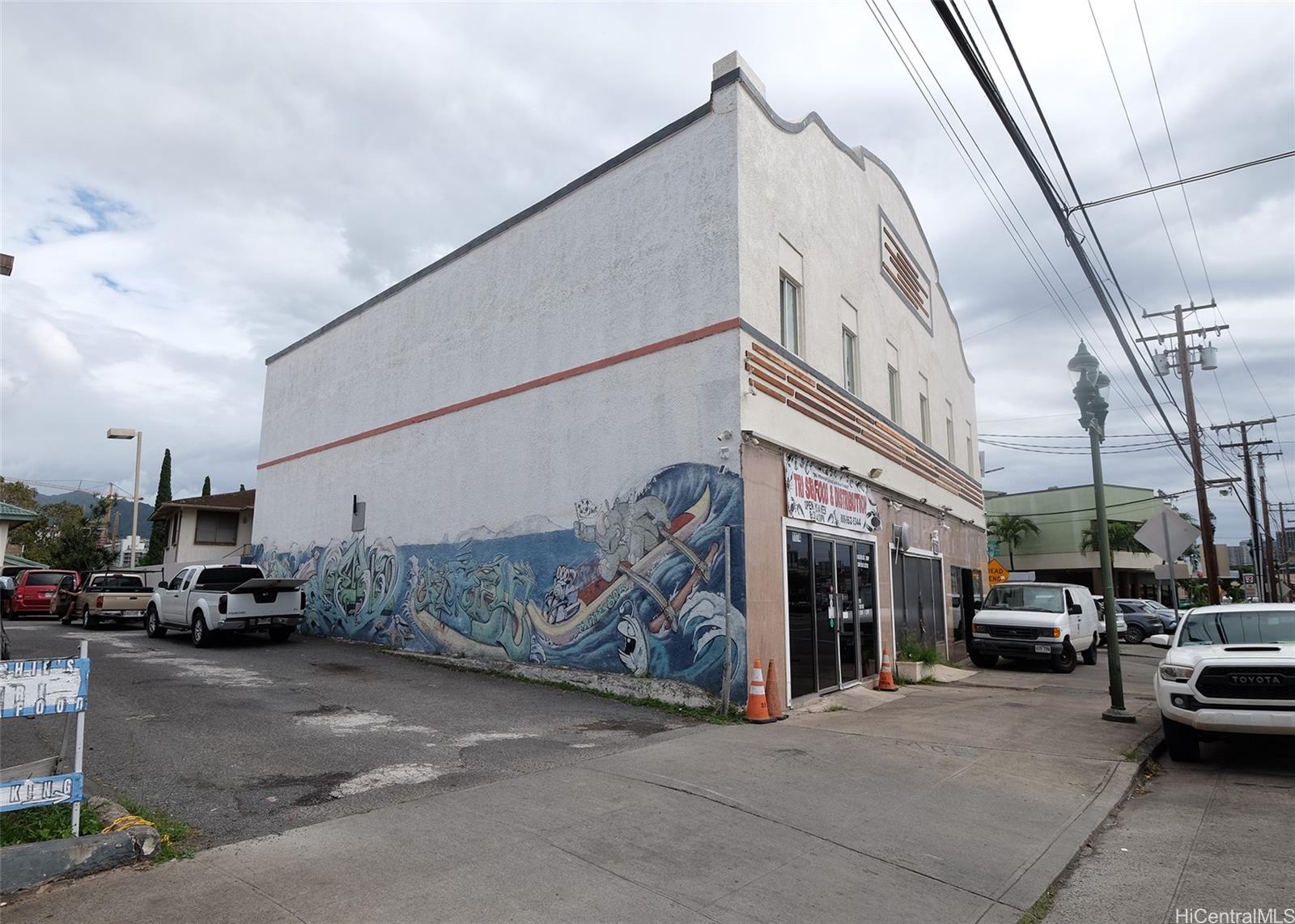 1178 N King St Honolulu Oahu commercial real estate photo2 of 15