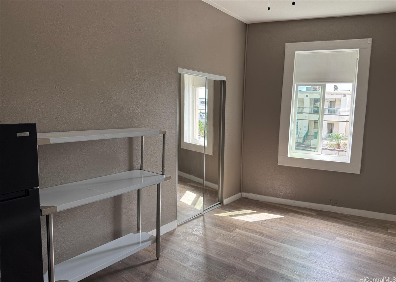 1178 N King St Honolulu Oahu commercial real estate photo12 of 15