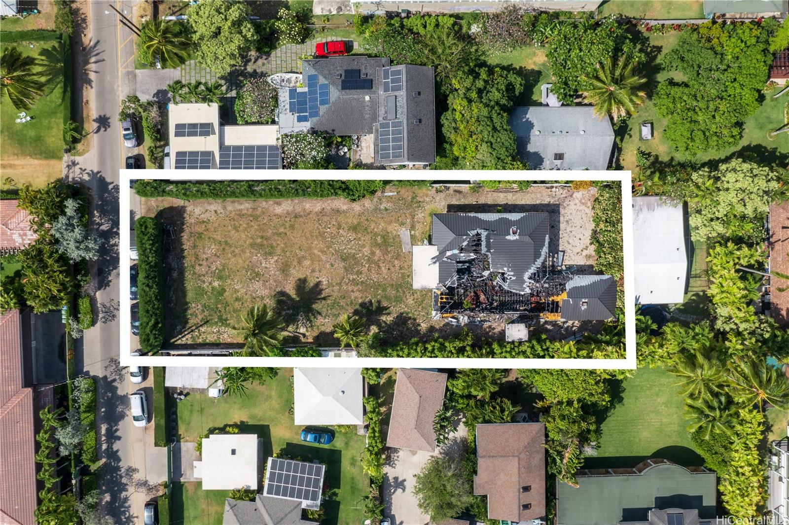 118  Kaiolena Drive Lanikai, Kailua home - photo 2 of 18