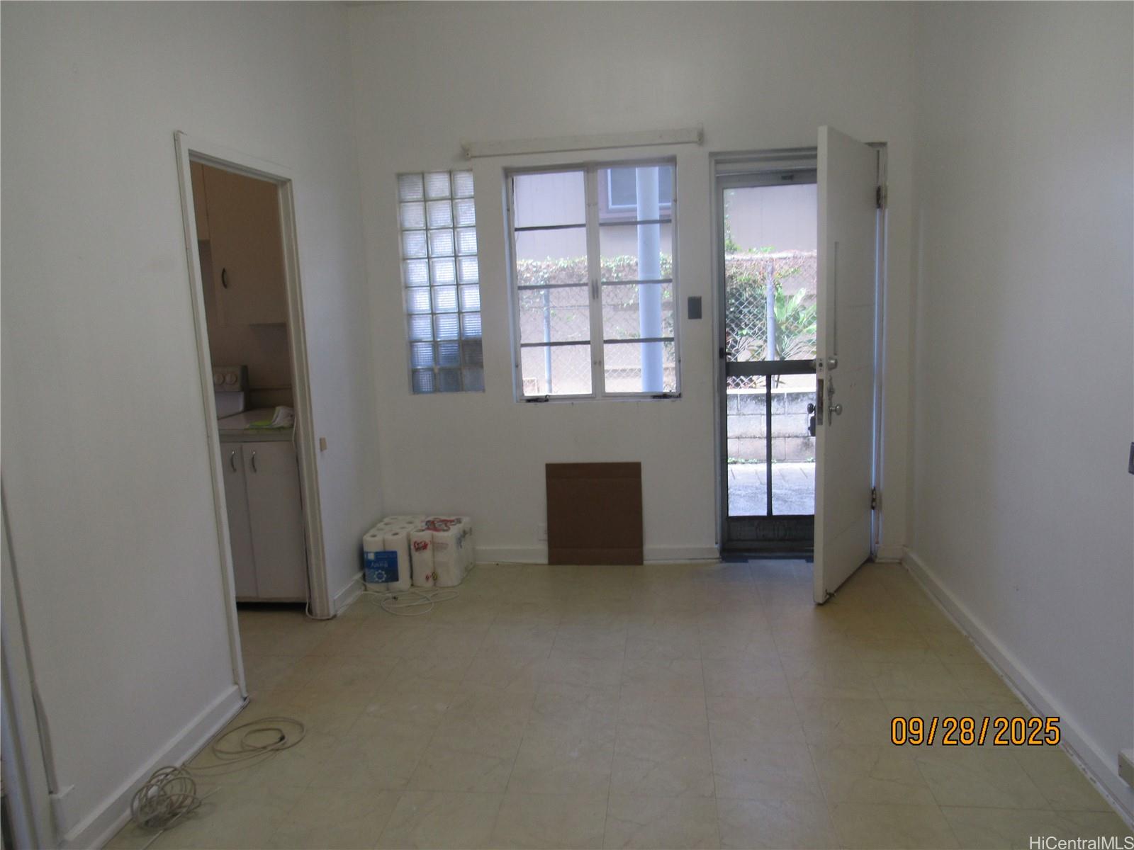 118 S Kuakini St Honolulu - Rental - photo 3 of 9