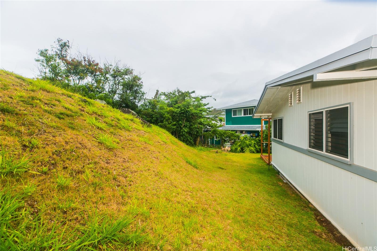 1182  Aukele Street Keolu Hills, Kailua home - photo 18 of 25