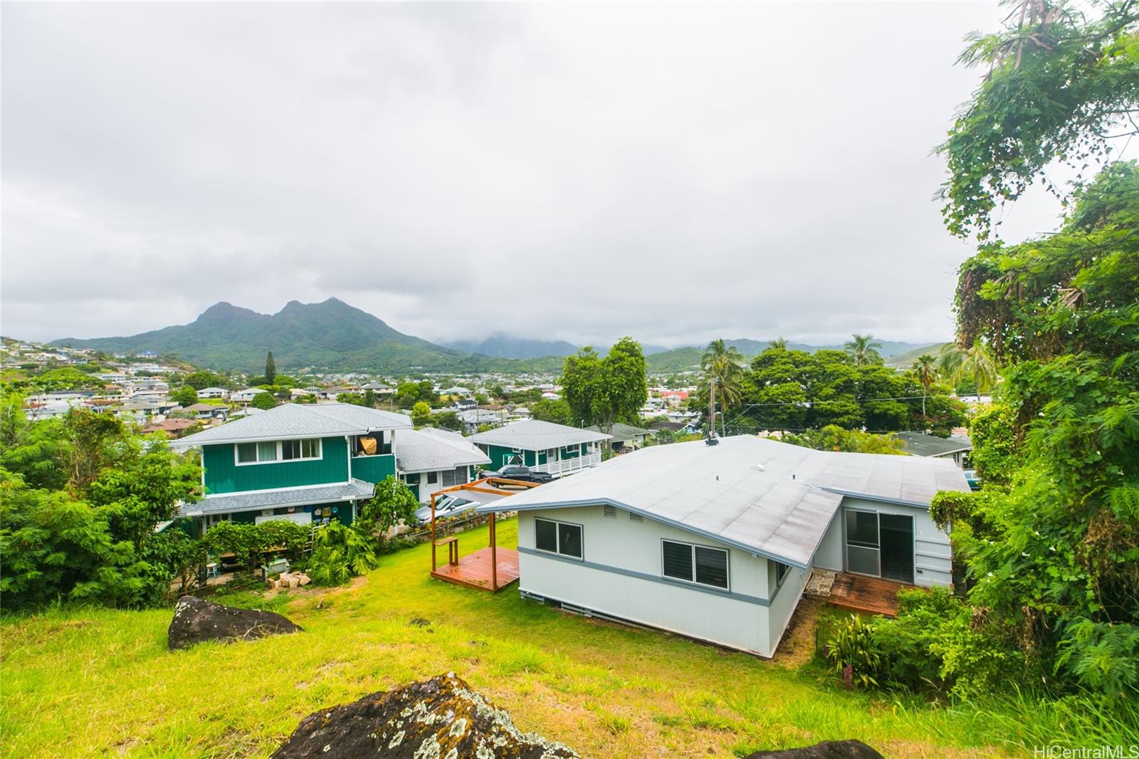 1182  Aukele Street Keolu Hills, Kailua home - photo 21 of 25