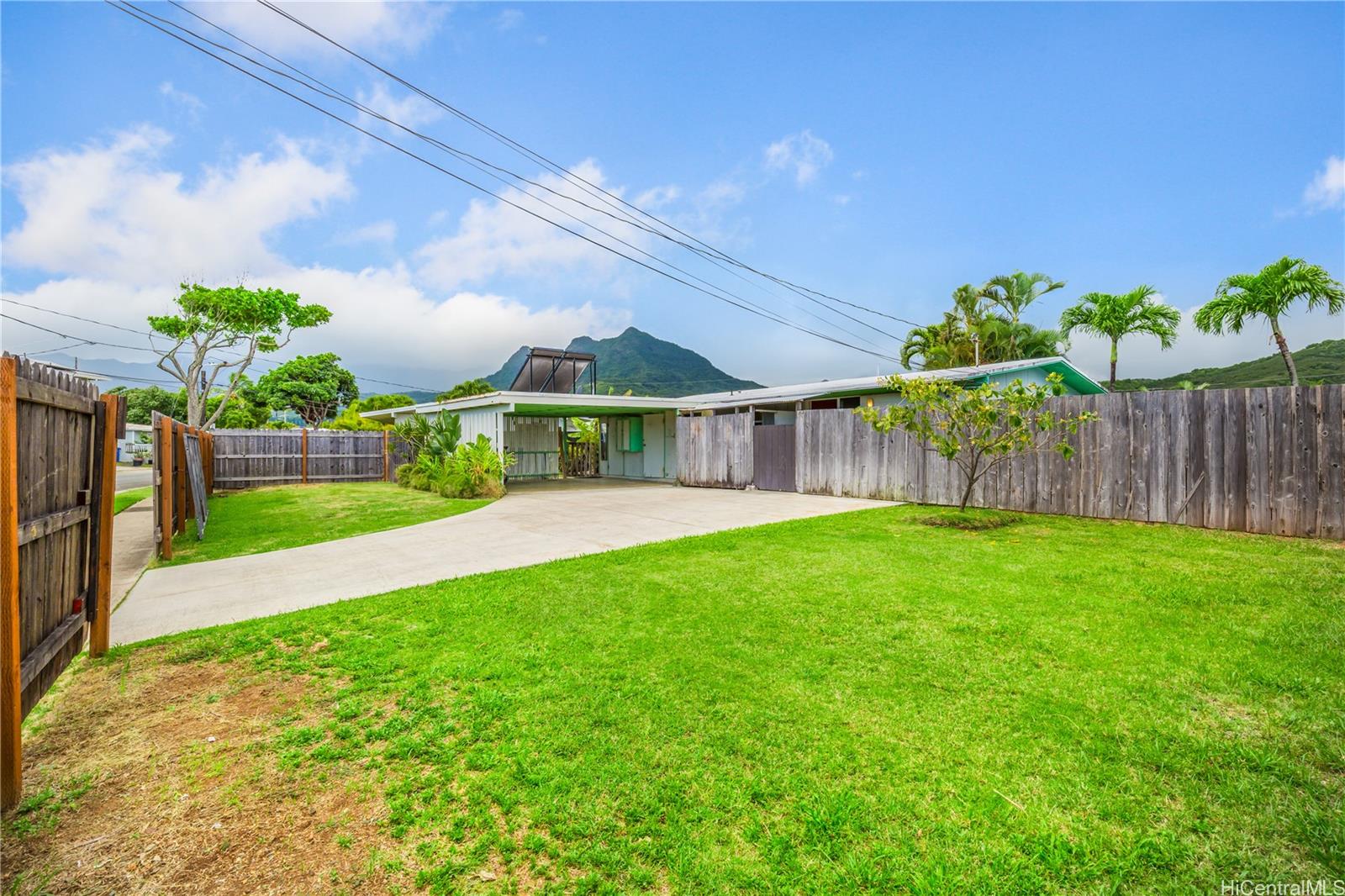 1182  Lauloa Street Enchanted Lake, Kailua home - photo 2 of 23
