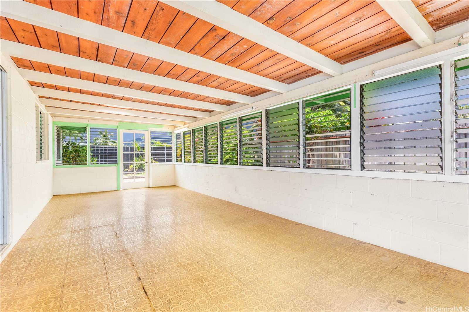 1182  Lauloa Street Enchanted Lake, Kailua home - photo 10 of 23