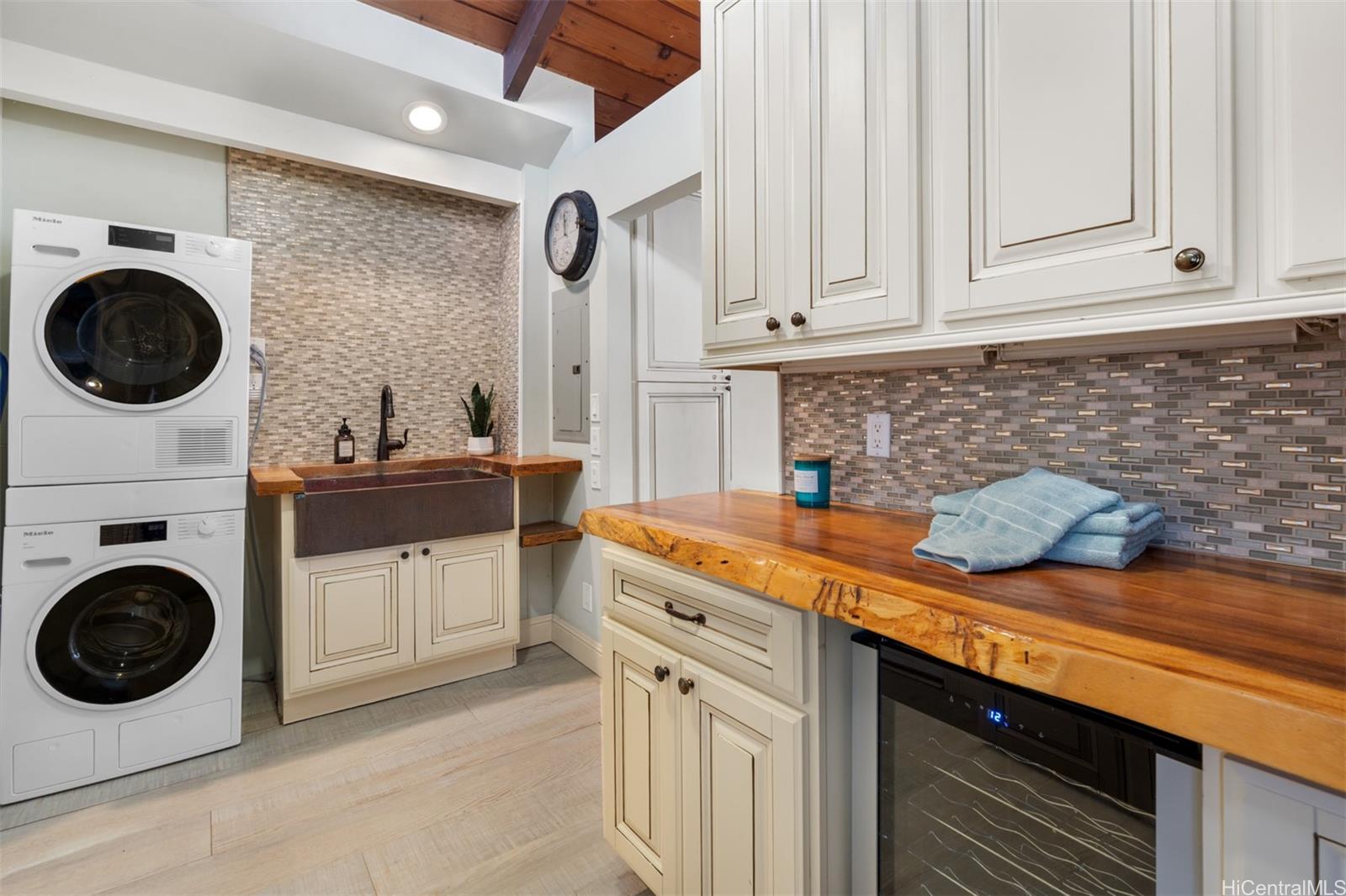 1185  Kahili Street Enchanted Lake, Kailua home - photo 10 of 25