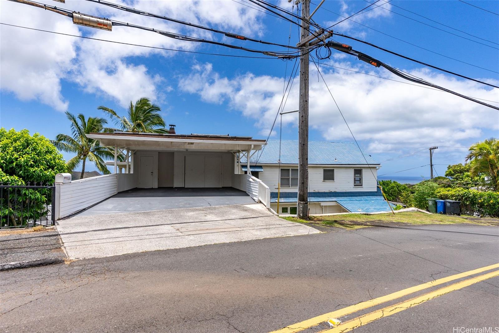 1186  Alewa Drive Alewa Heights, Honolulu home - photo 22 of 25