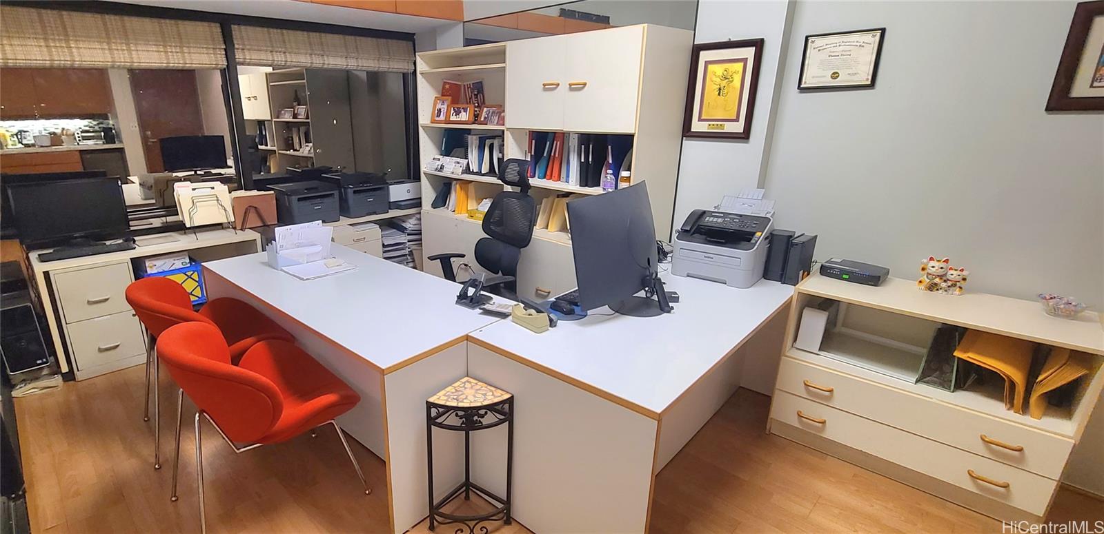 Century Square condo # 1010, Honolulu, Hawaii - photo 2 of 21