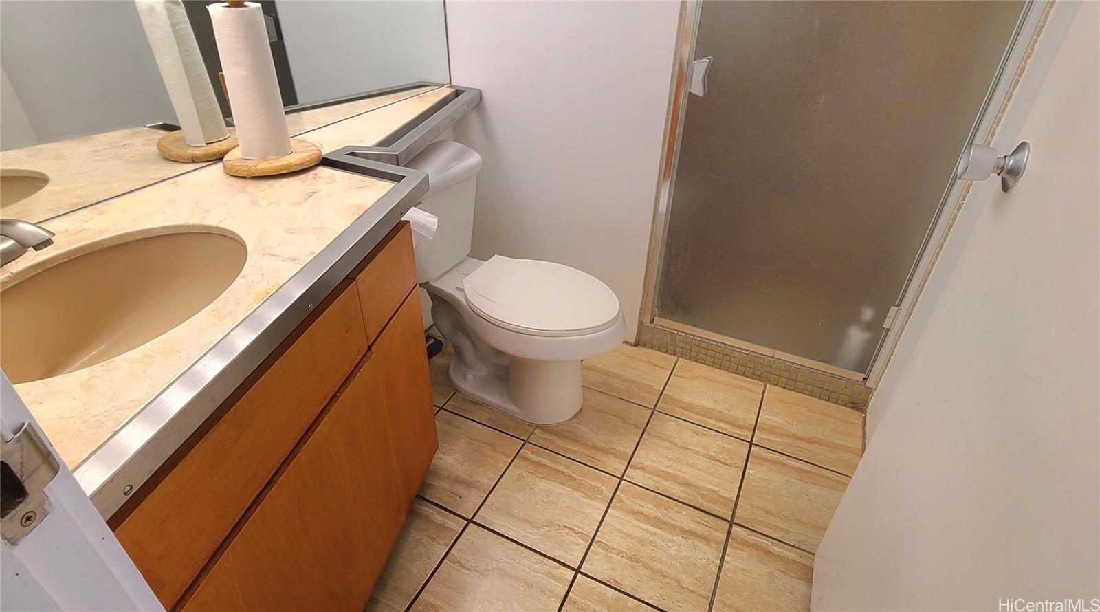 Century Square condo # 1010, Honolulu, Hawaii - photo 16 of 21