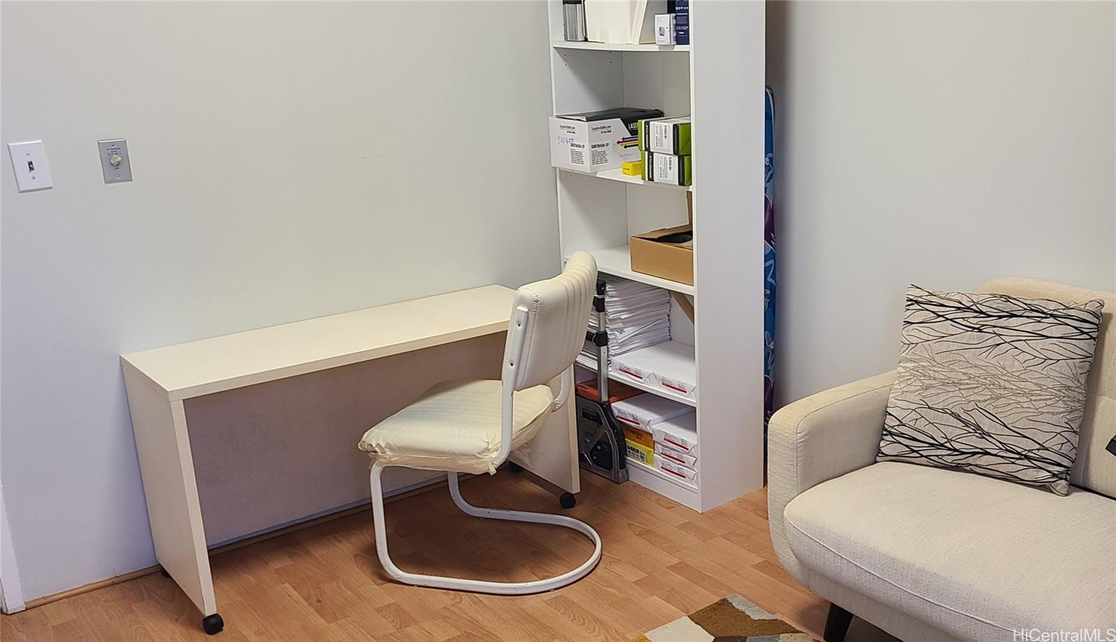 Century Square condo # 1010, Honolulu, Hawaii - photo 6 of 21