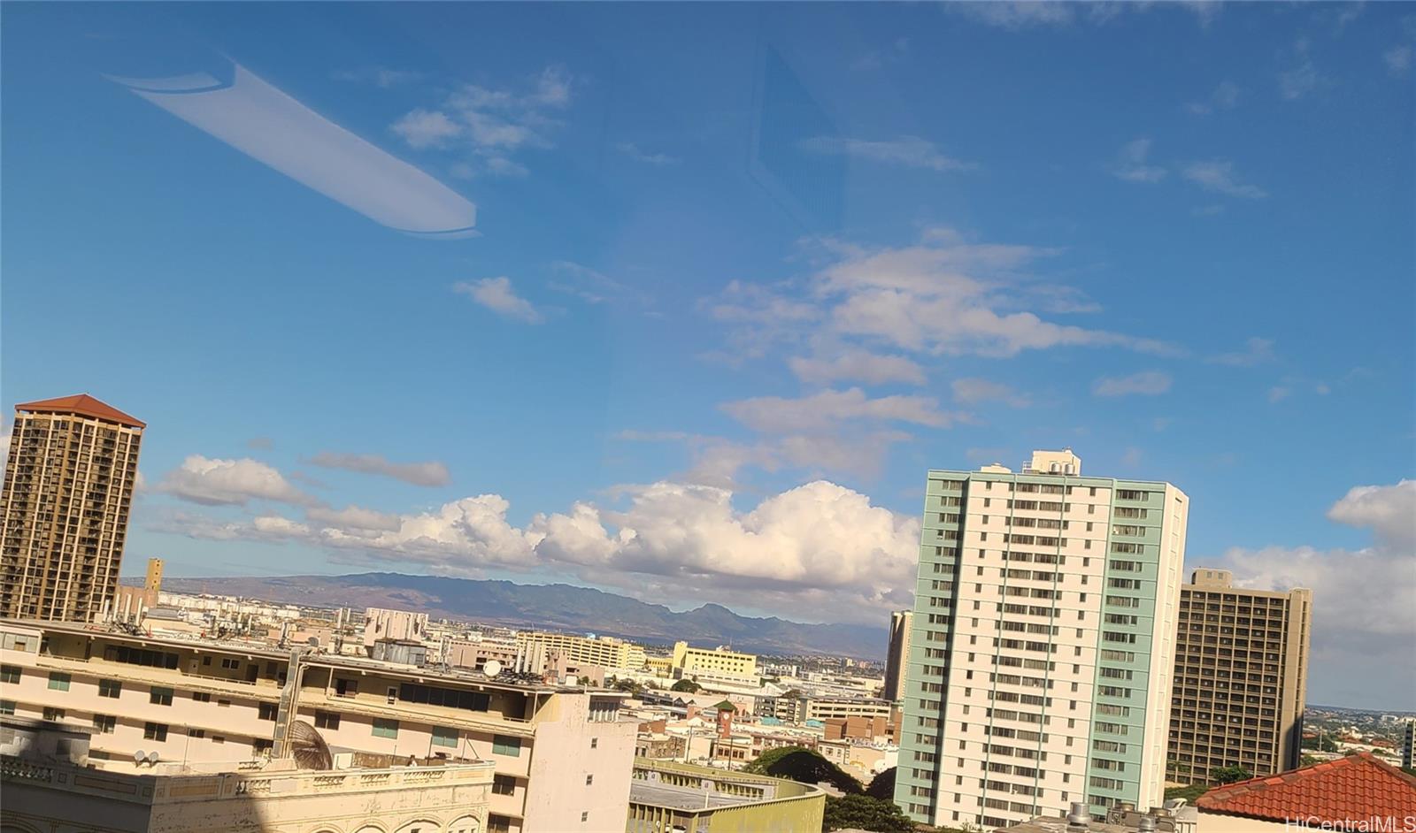 Century Square condo # 1010, Honolulu, Hawaii - photo 9 of 21