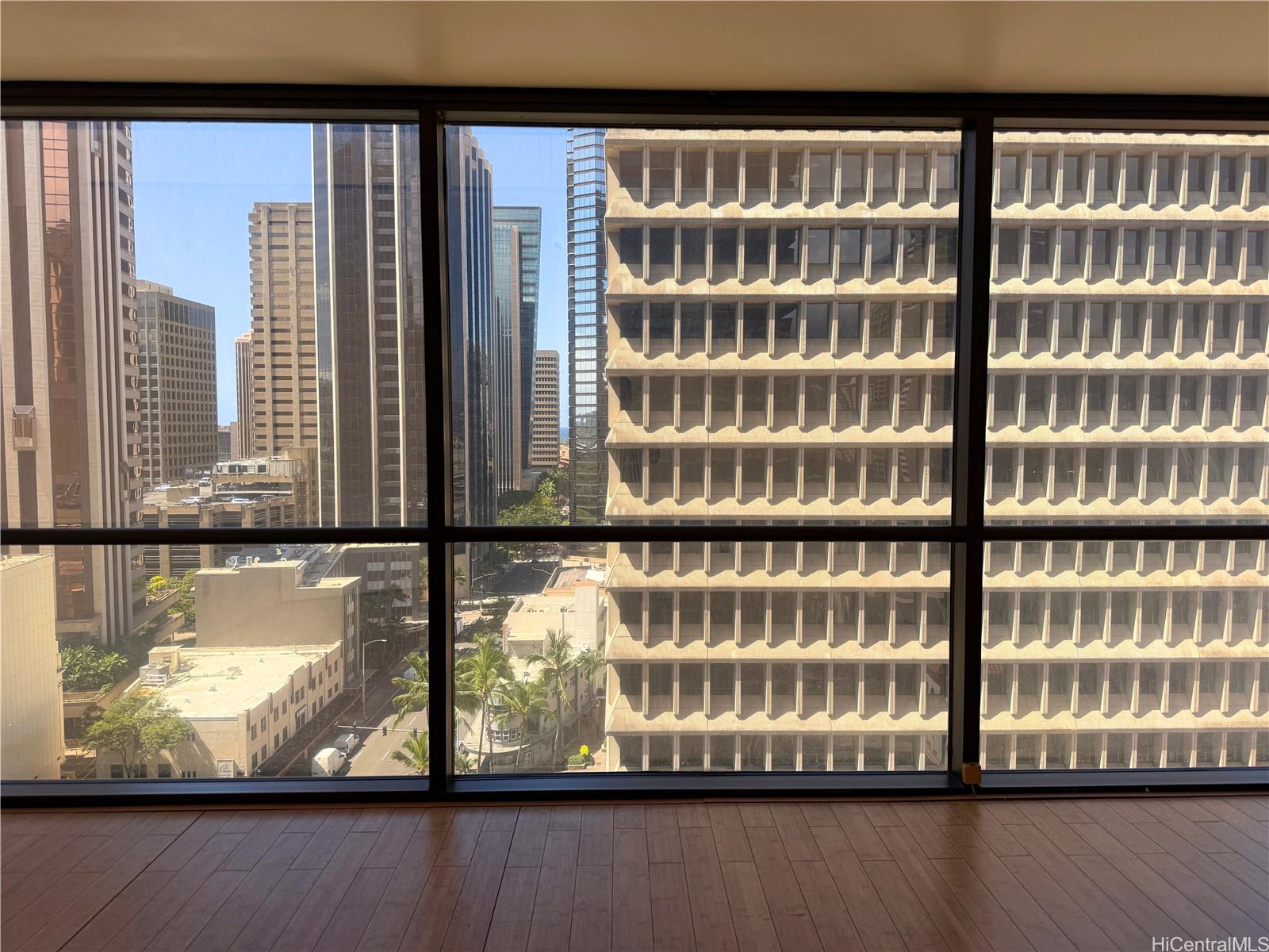 Century Square condo # 1301, Honolulu, Hawaii - photo 18 of 18