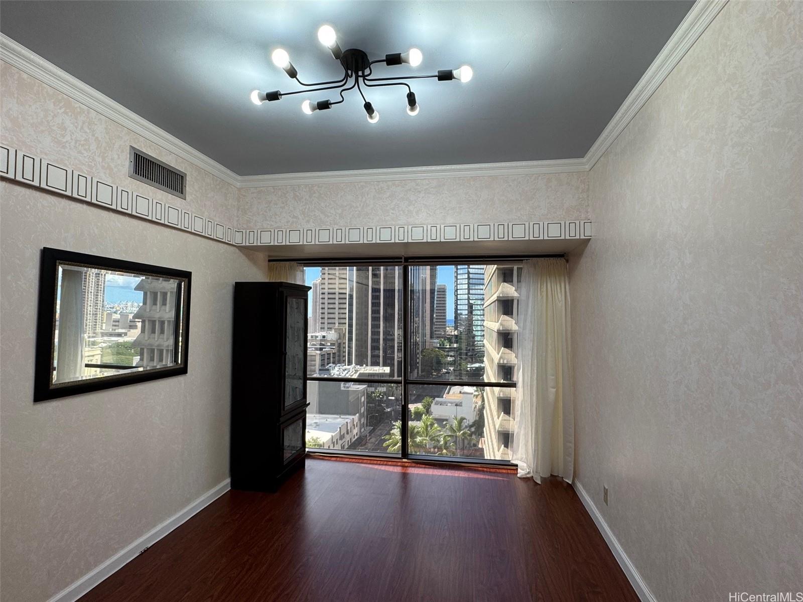 Century Square condo # 1302, Honolulu, Hawaii - photo 3 of 16