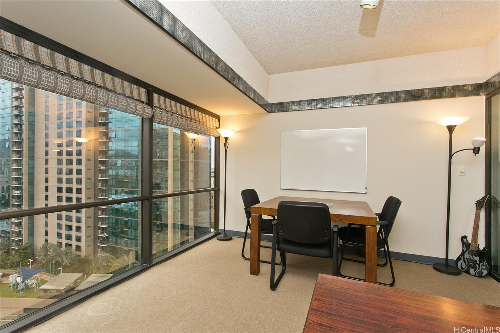 Century Square condo # 1706, Honolulu, Hawaii - photo 3 of 13