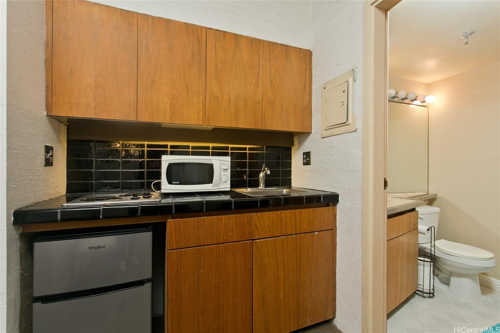 Century Square condo # 1706, Honolulu, Hawaii - photo 7 of 13