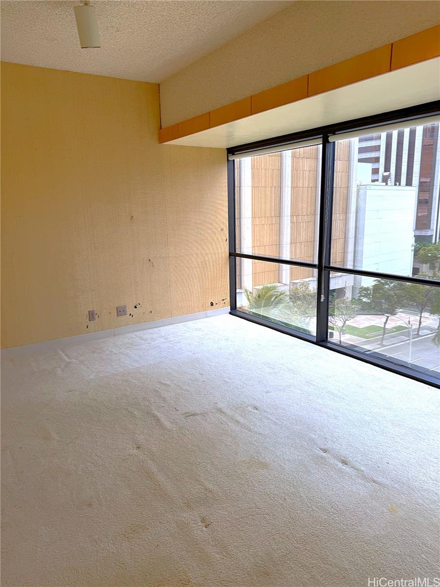 Century Square condo # 701, Honolulu, Hawaii - photo 2 of 12