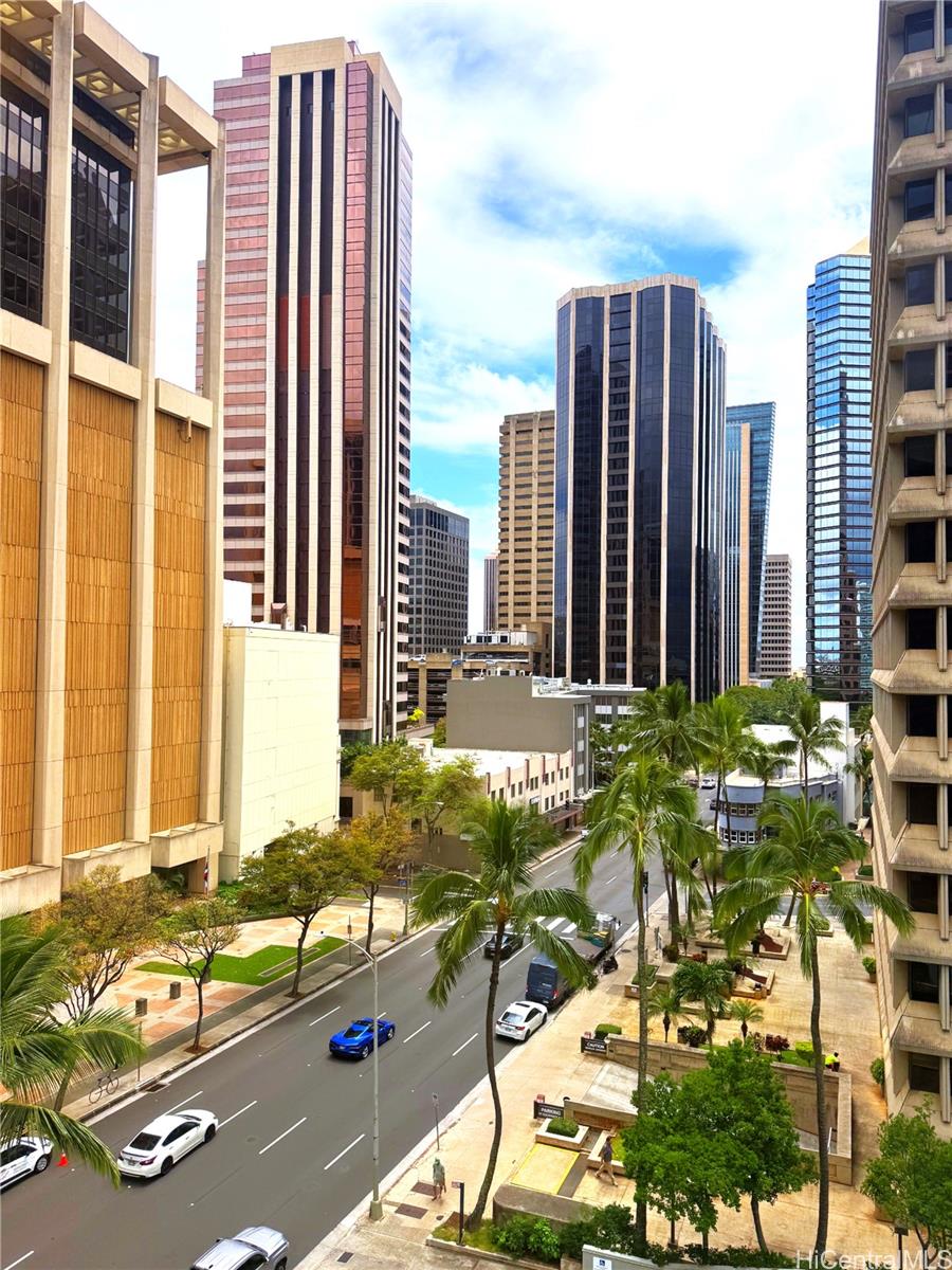 Century Square condo # 701, Honolulu, Hawaii - photo 11 of 12