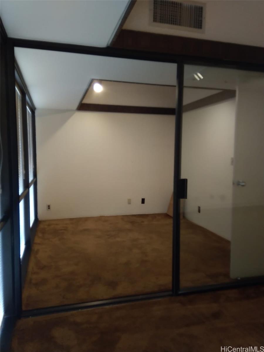 1188 Bishop Street Honolulu Oahu commercial real estate photo2 of 4