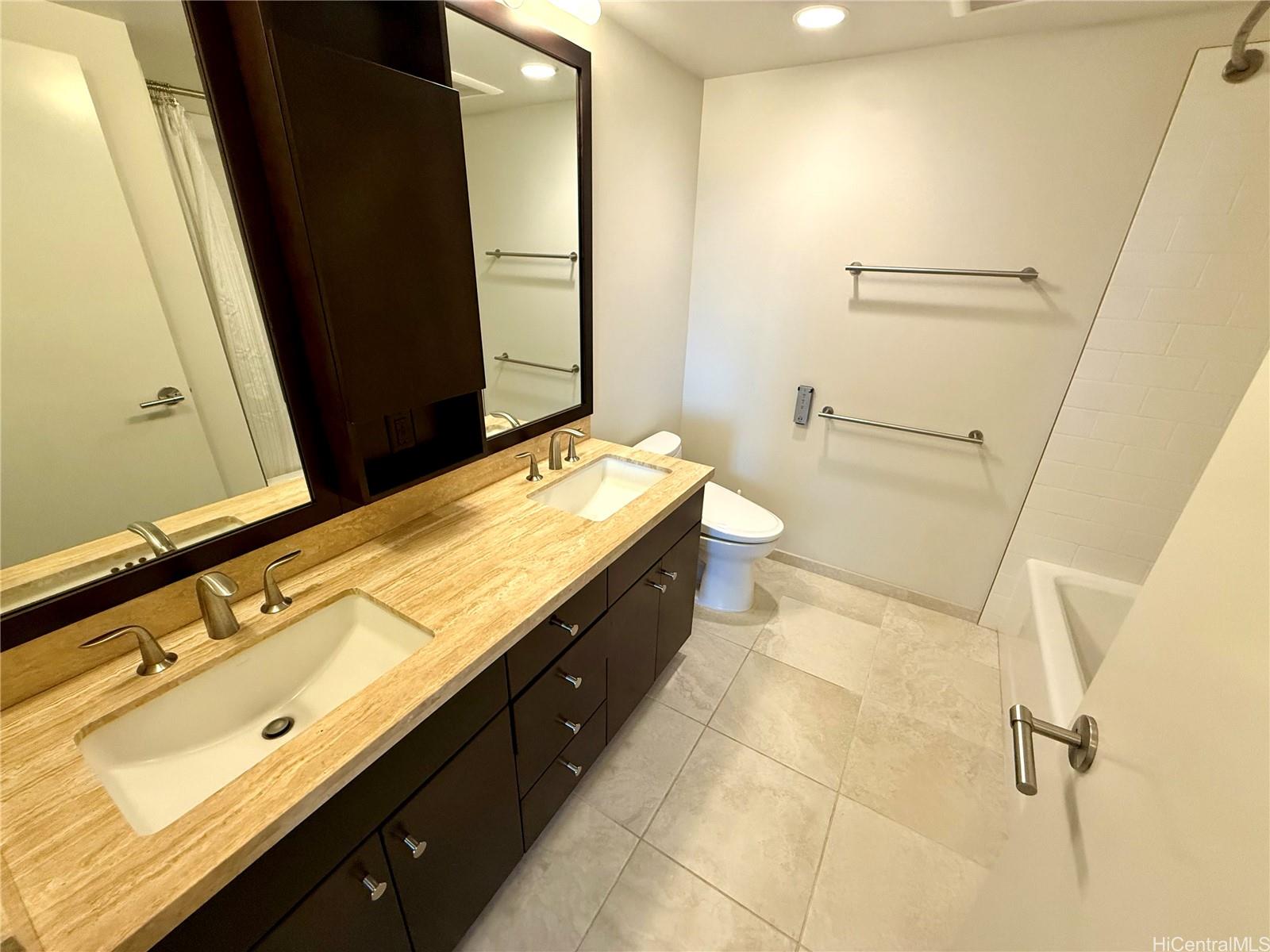 1189 Waimanu St Honolulu - Rental - photo 5 of 19