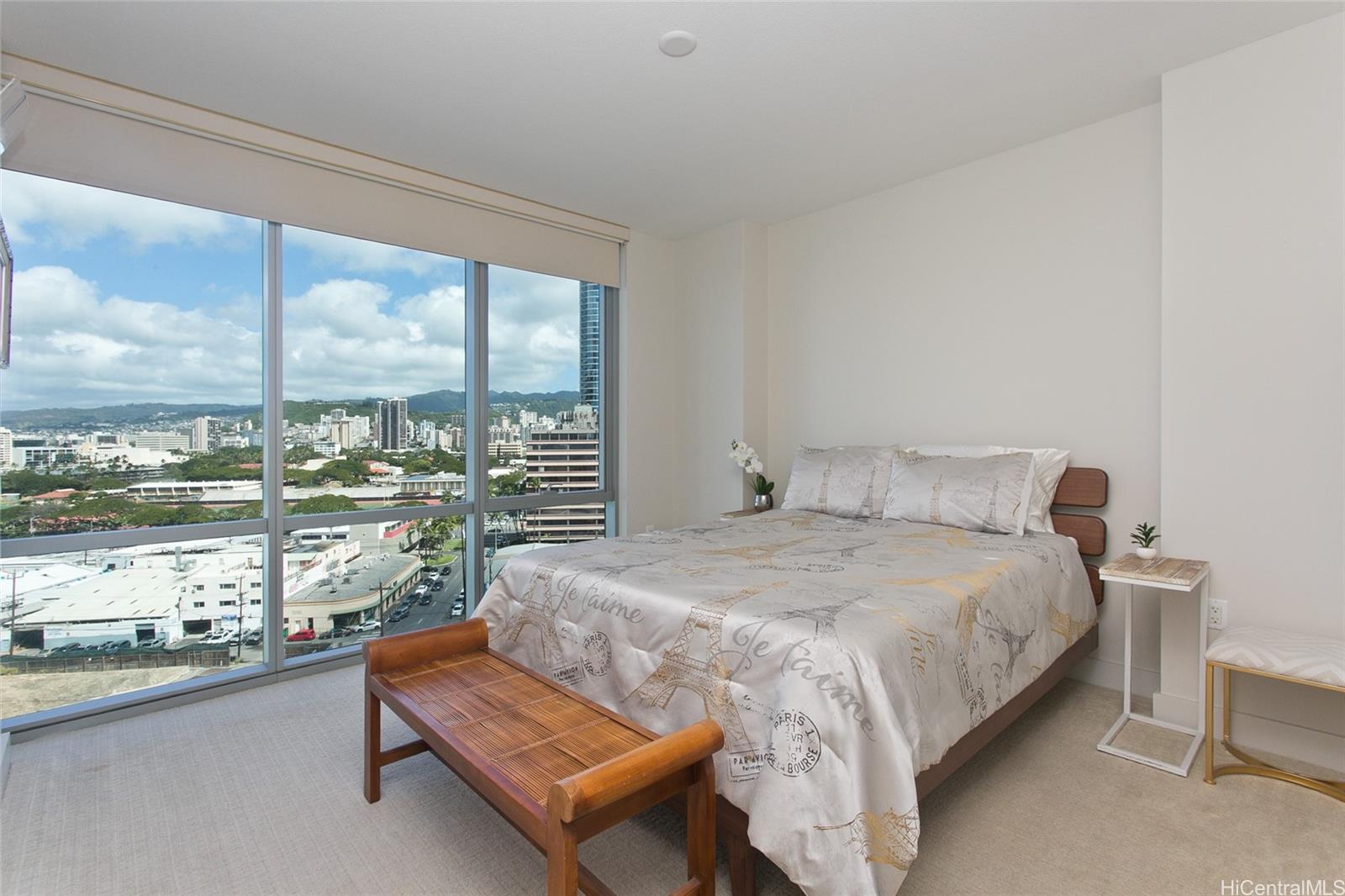 Waihonua condo # 1208, Honolulu, Hawaii - photo 6 of 17