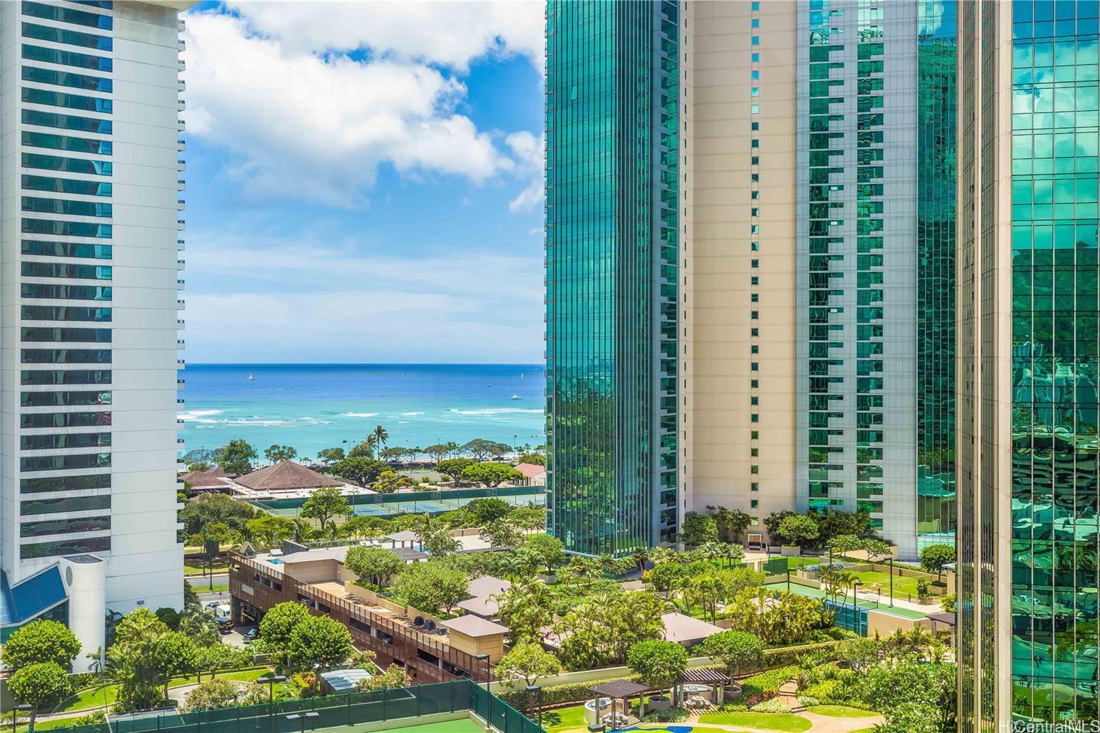 Waihonua condo # 1509, Honolulu, Hawaii - photo 14 of 21