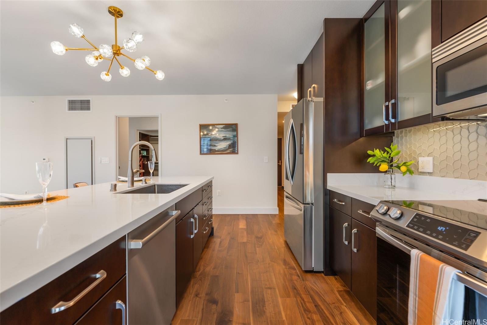 Waihonua condo # 1605, Honolulu, Hawaii - photo 6 of 25