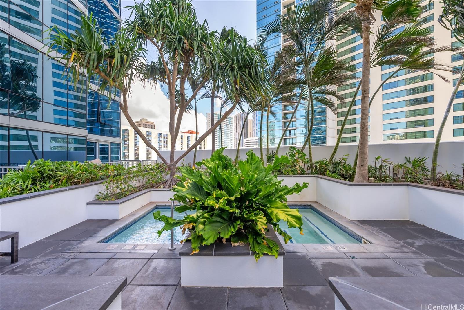 Waihonua condo # 1605, Honolulu, Hawaii - photo 24 of 25