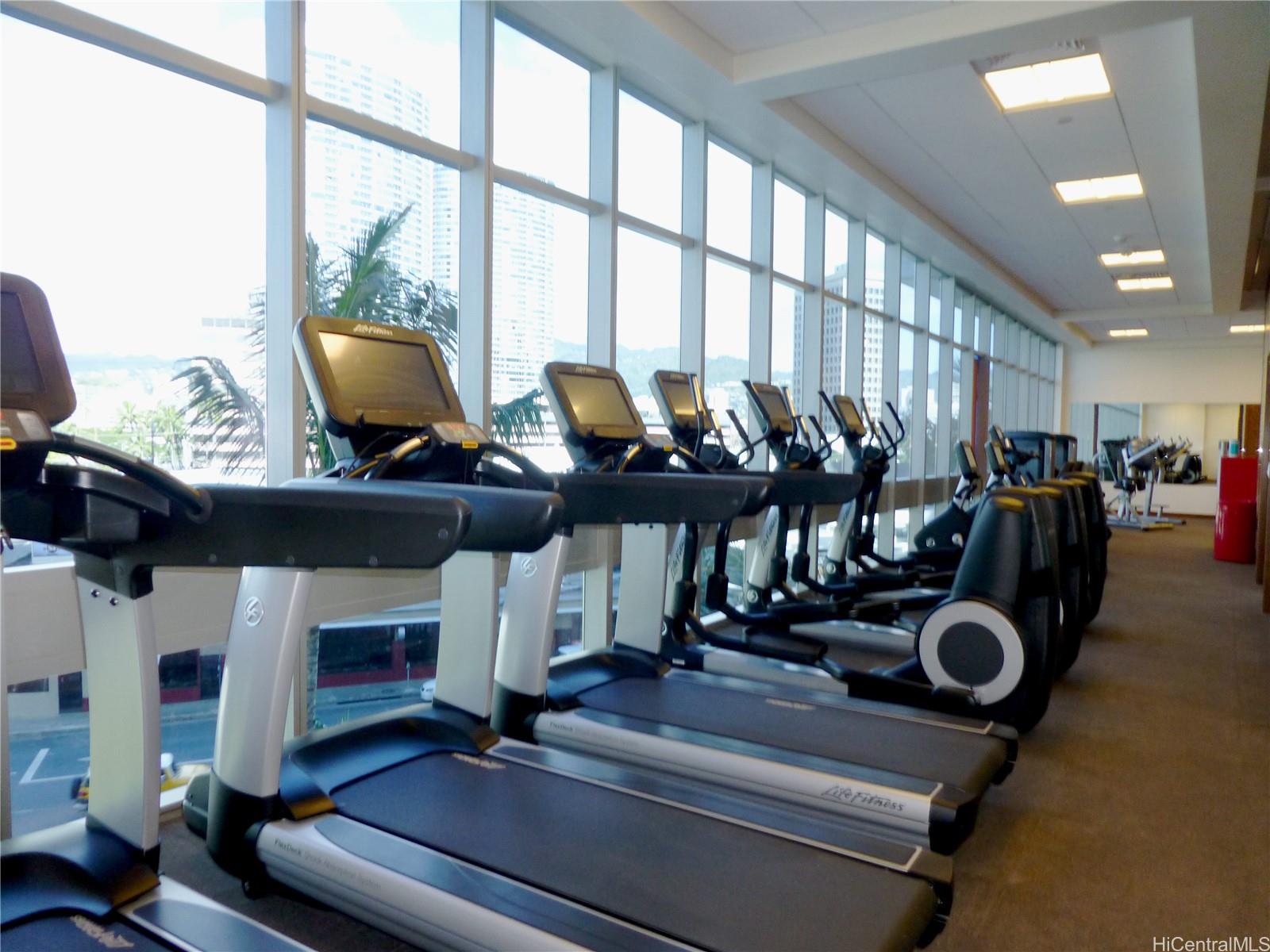 1189 Waimanu St Honolulu - Rental - photo 16 of 25