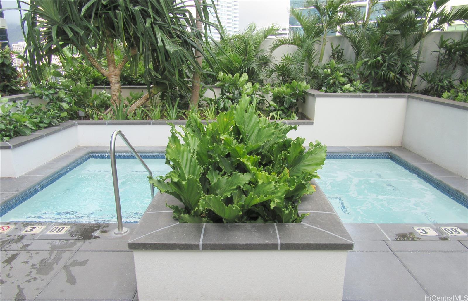 1189 Waimanu St Honolulu - Rental - photo 21 of 25