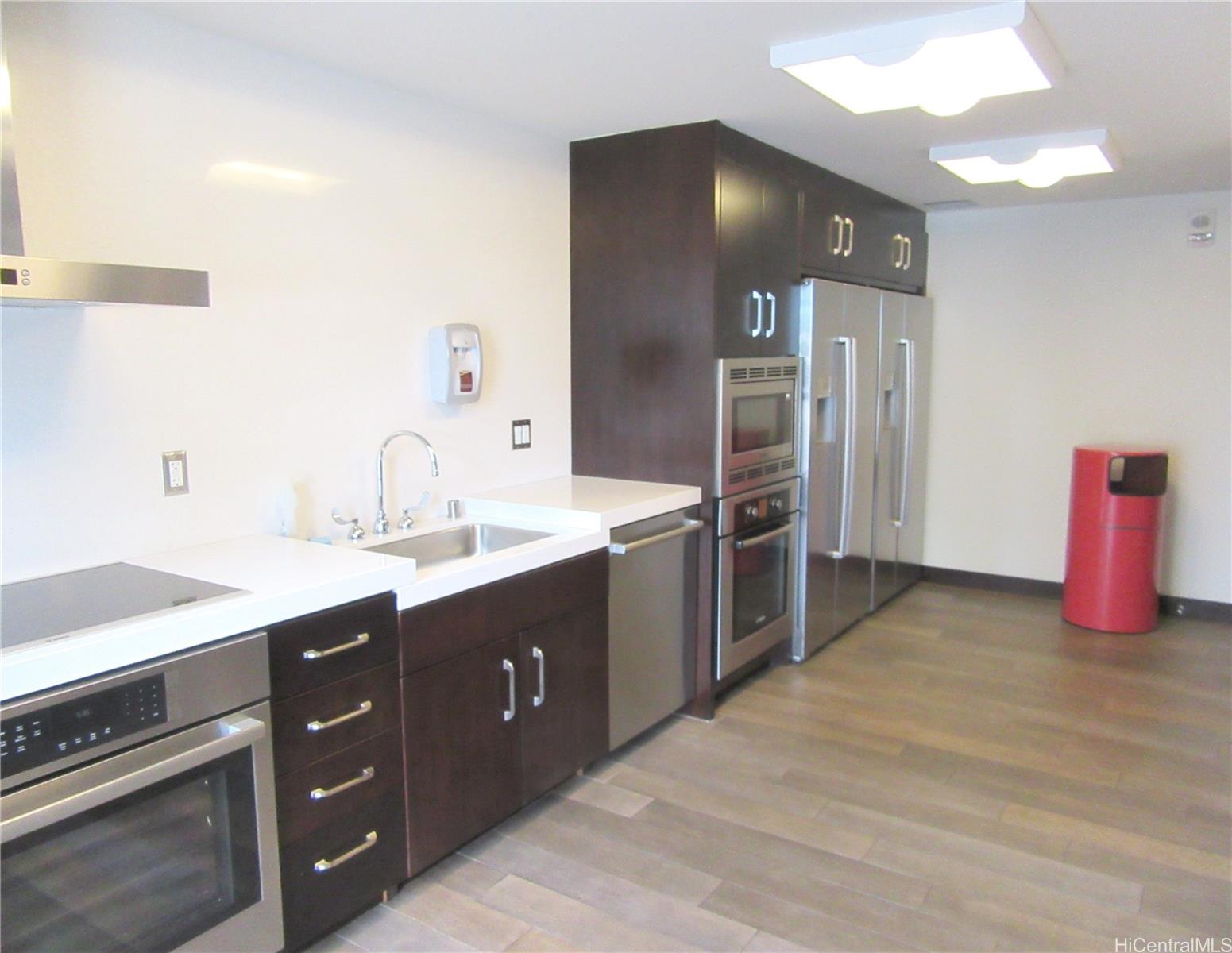 1189 Waimanu St Honolulu - Rental - photo 23 of 25