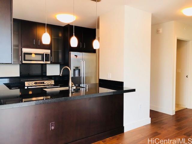 1189 Waimanu St Honolulu - Rental - photo 2 of 9