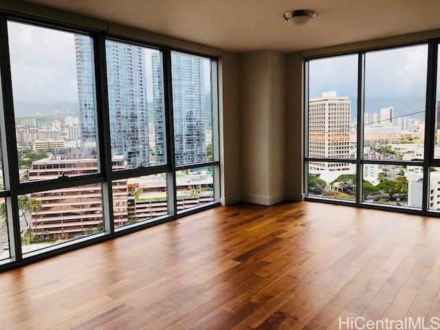 1189 Waimanu St Honolulu - Rental - photo 4 of 9