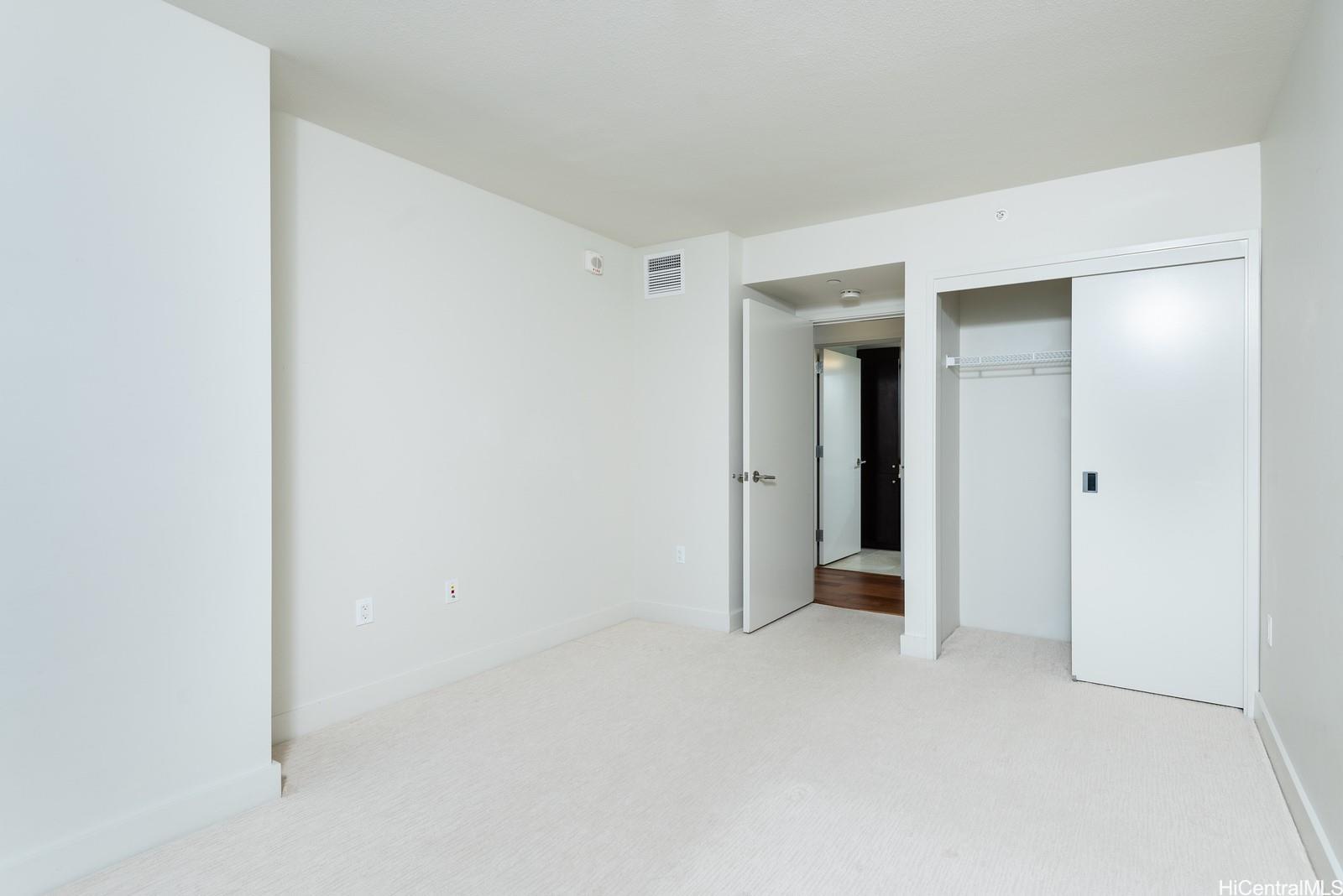 Waihonua condo # 2004, Honolulu, Hawaii - photo 15 of 25