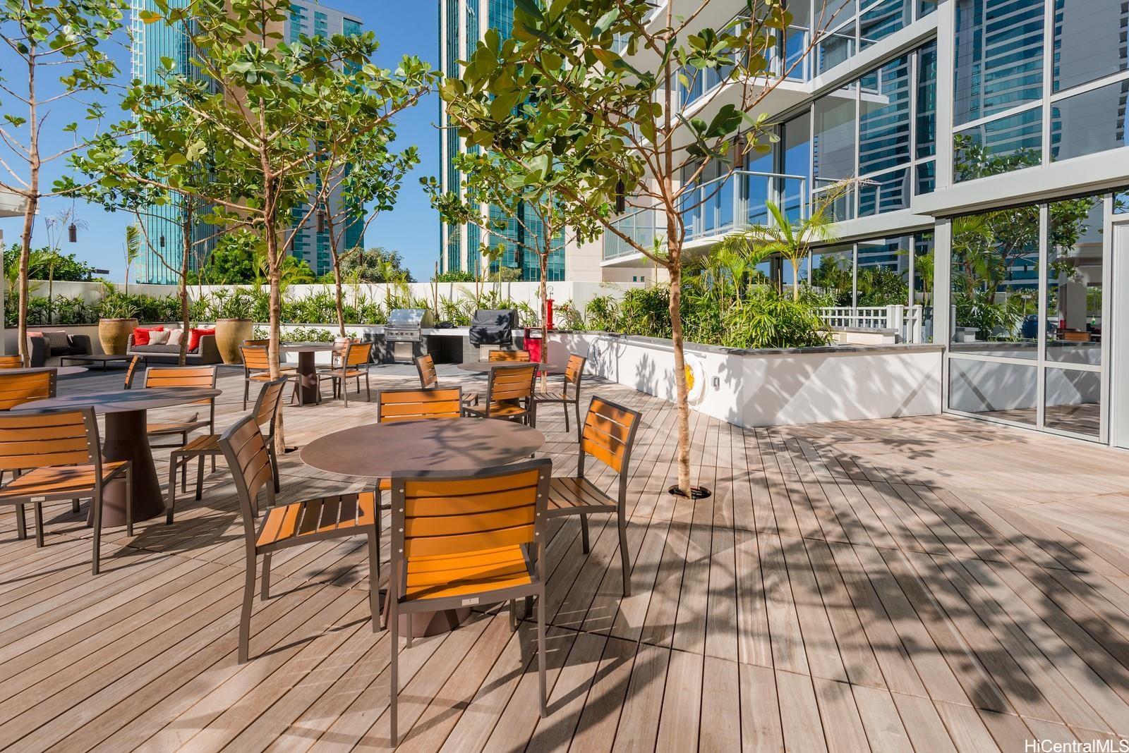 Waihonua condo # 2004, Honolulu, Hawaii - photo 23 of 25