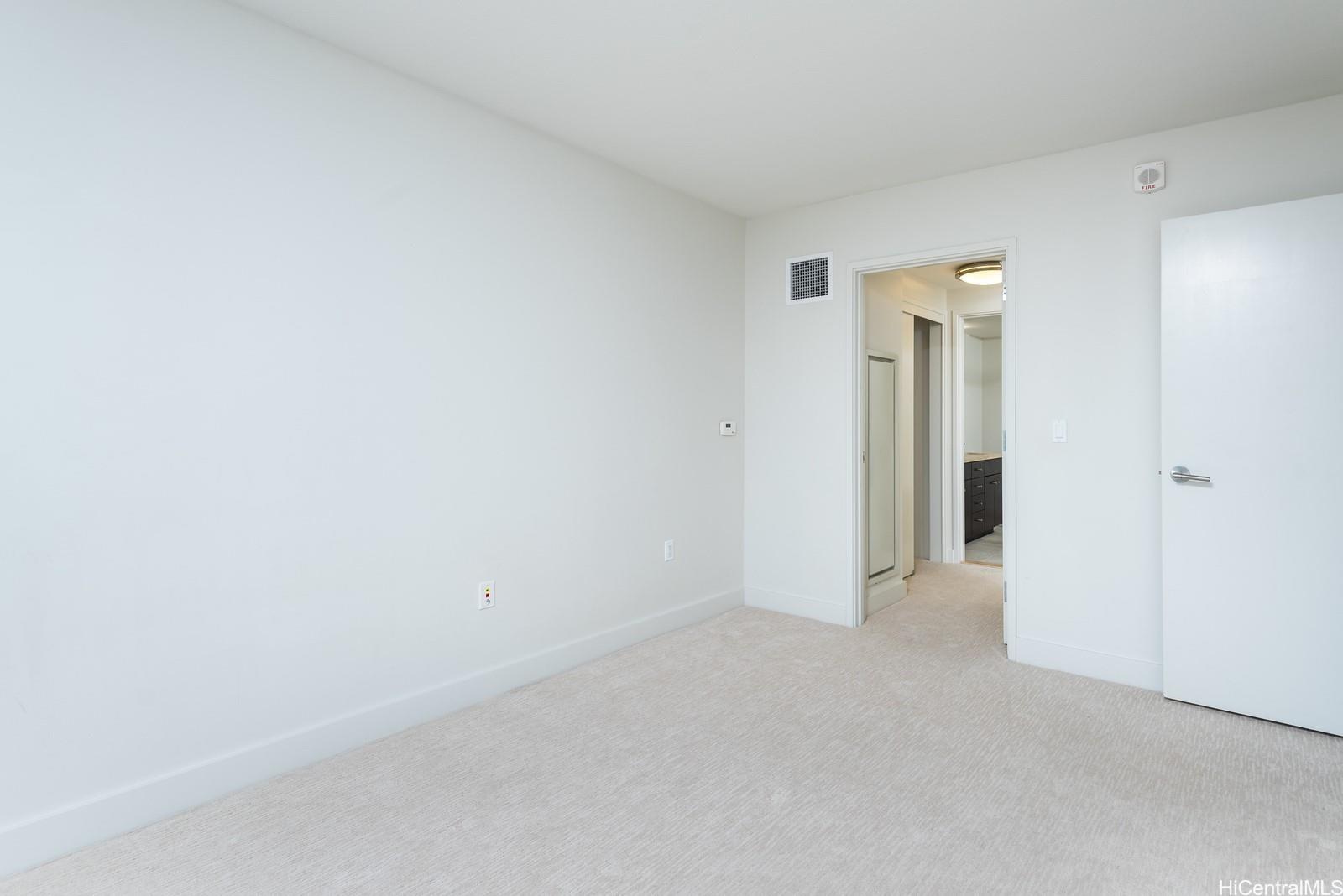 Waihonua condo # 2004, Honolulu, Hawaii - photo 9 of 25