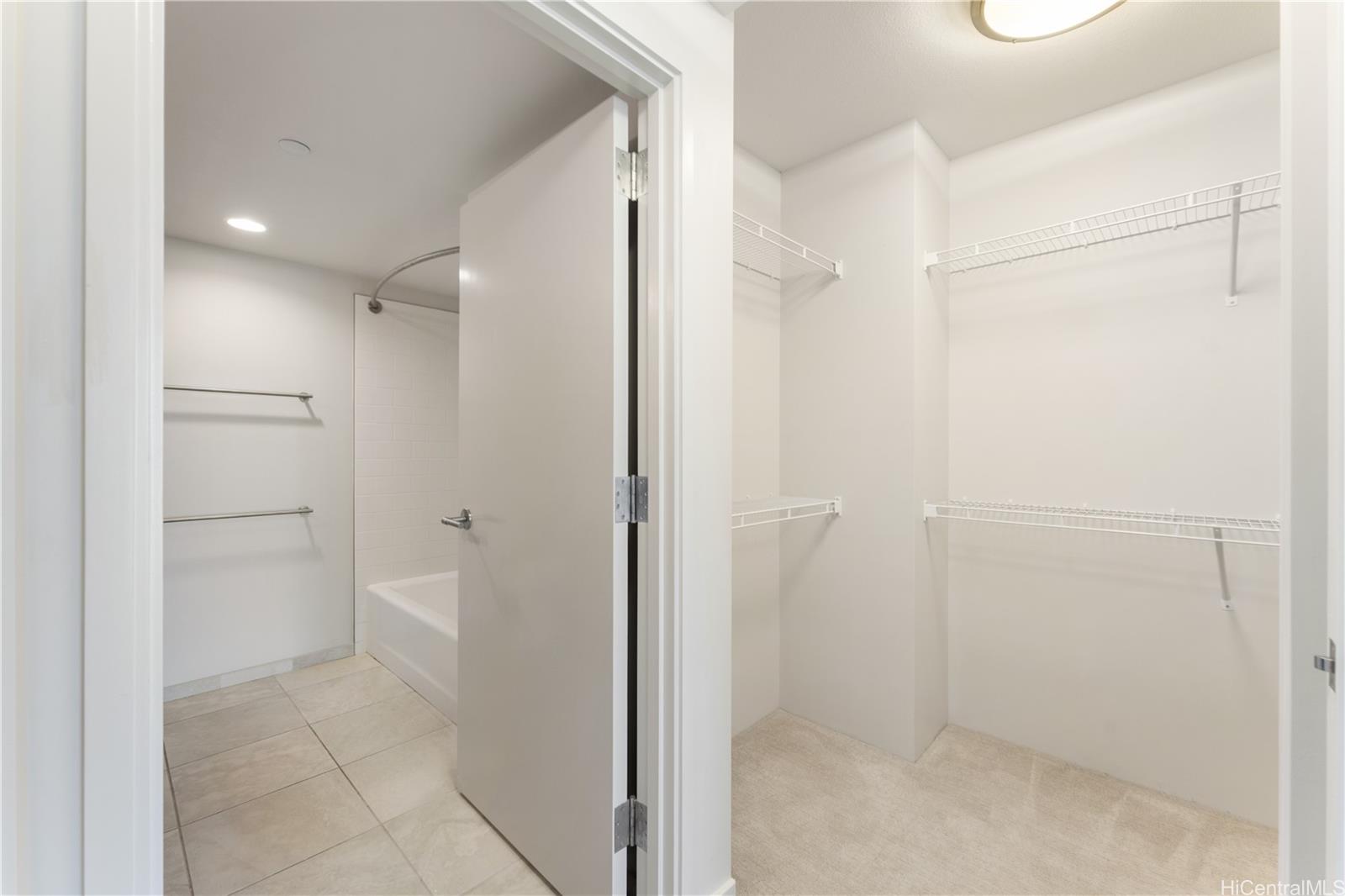 Waihonua condo # 2204, Honolulu, Hawaii - photo 9 of 17