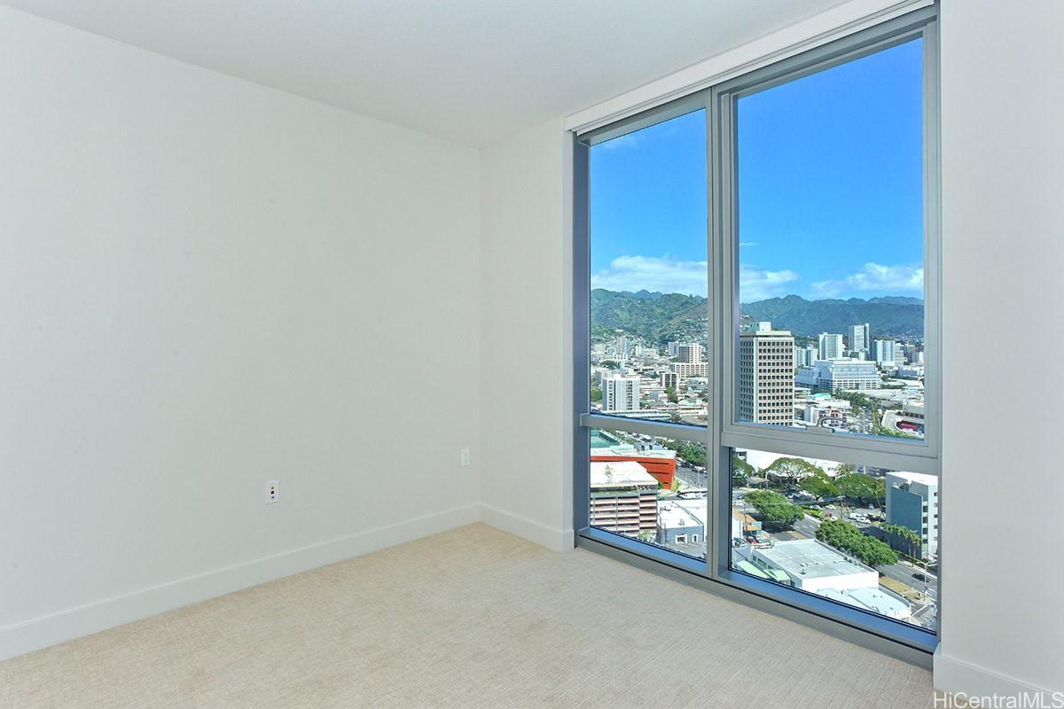 Waihonua condo # 2405, Honolulu, Hawaii - photo 10 of 21