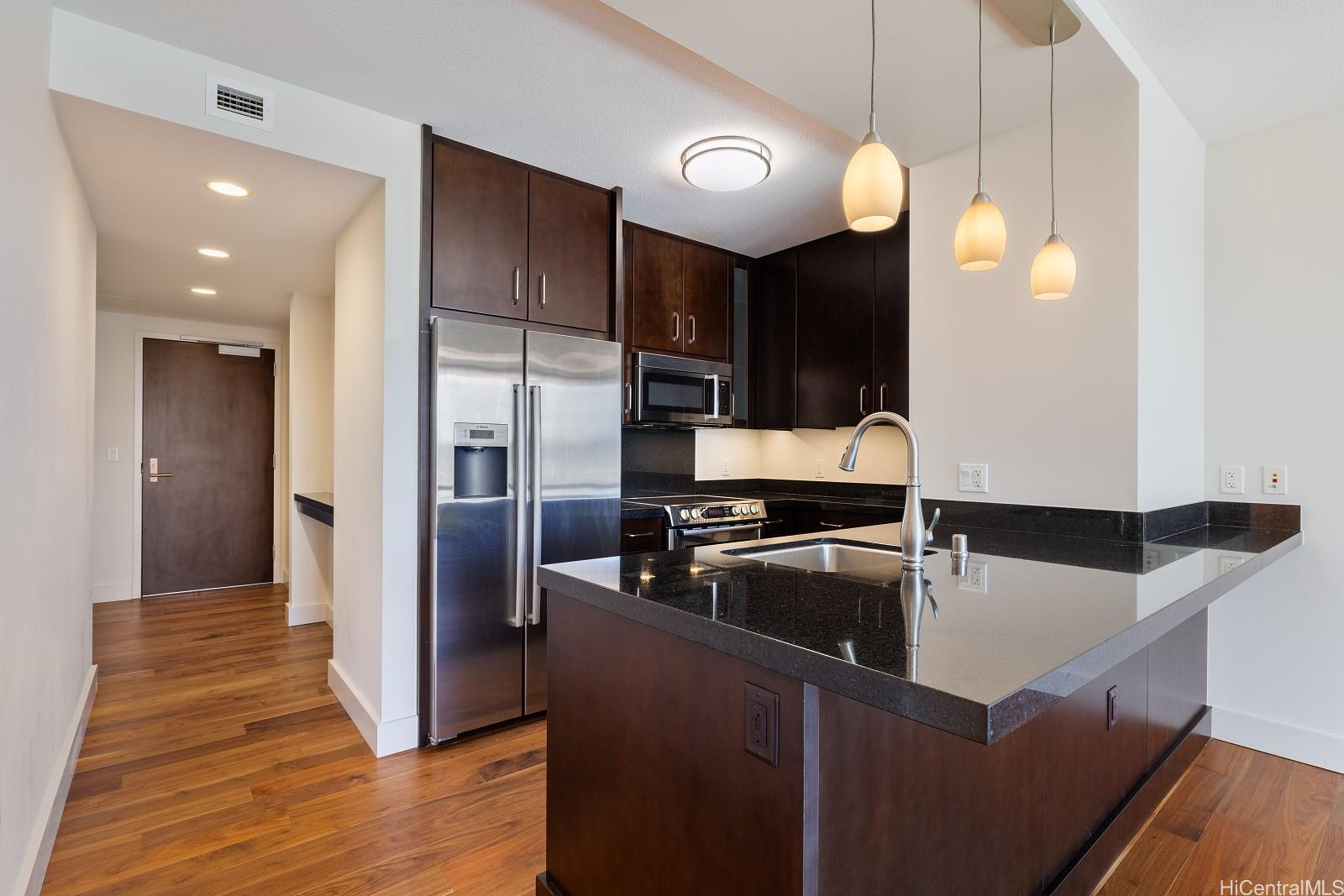 Waihonua condo # 2408, Honolulu, Hawaii - photo 4 of 25